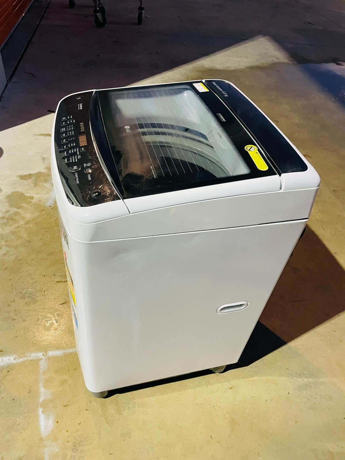 **LG 6.5 KGS TOP LOADER WASHING MACHINE**