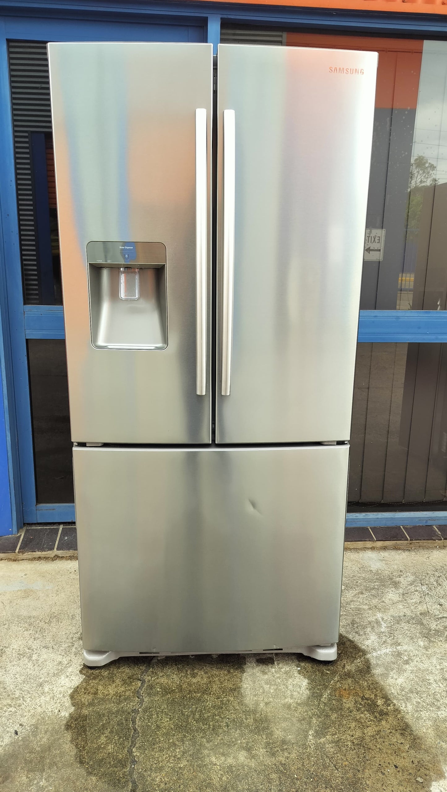 **SAMSUNG 527 LITRES FRIDGE FREEZER & WATER DISPENSER**