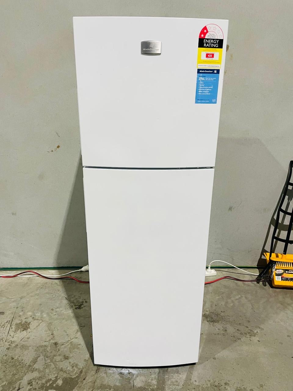 **KELVINATOR 276 LITRES FRIDGE FREEZER**