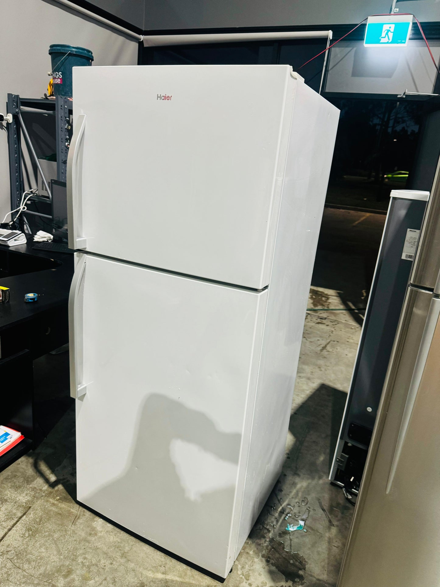 **HAIER 422 LITRES FRIDGE FREEZER**