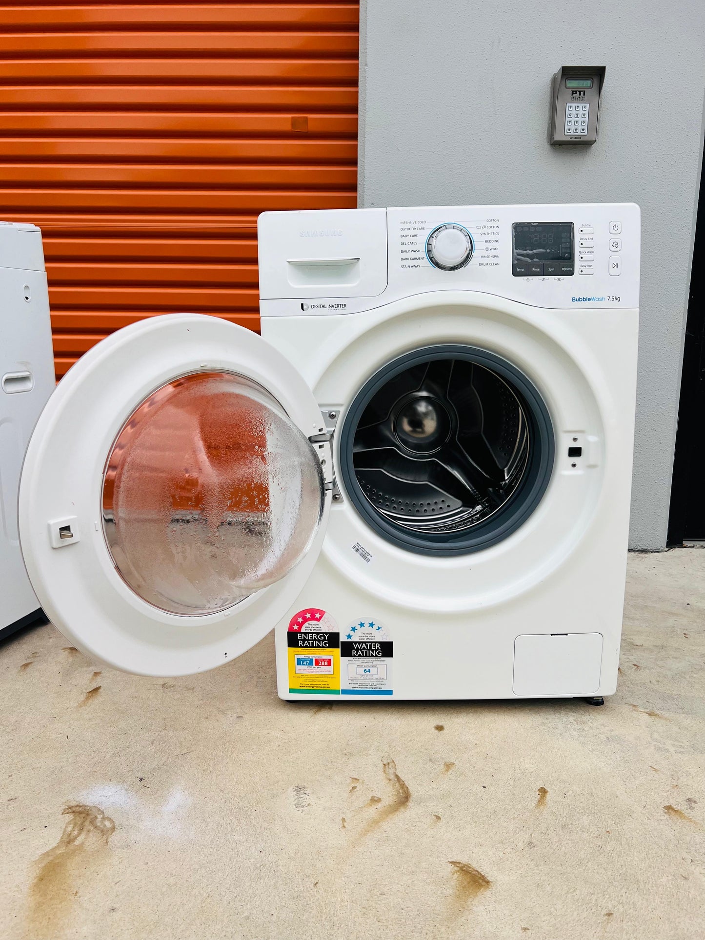 **SAMSUNG 7.5KGS FRONT LOADER WASHING MACHINE**