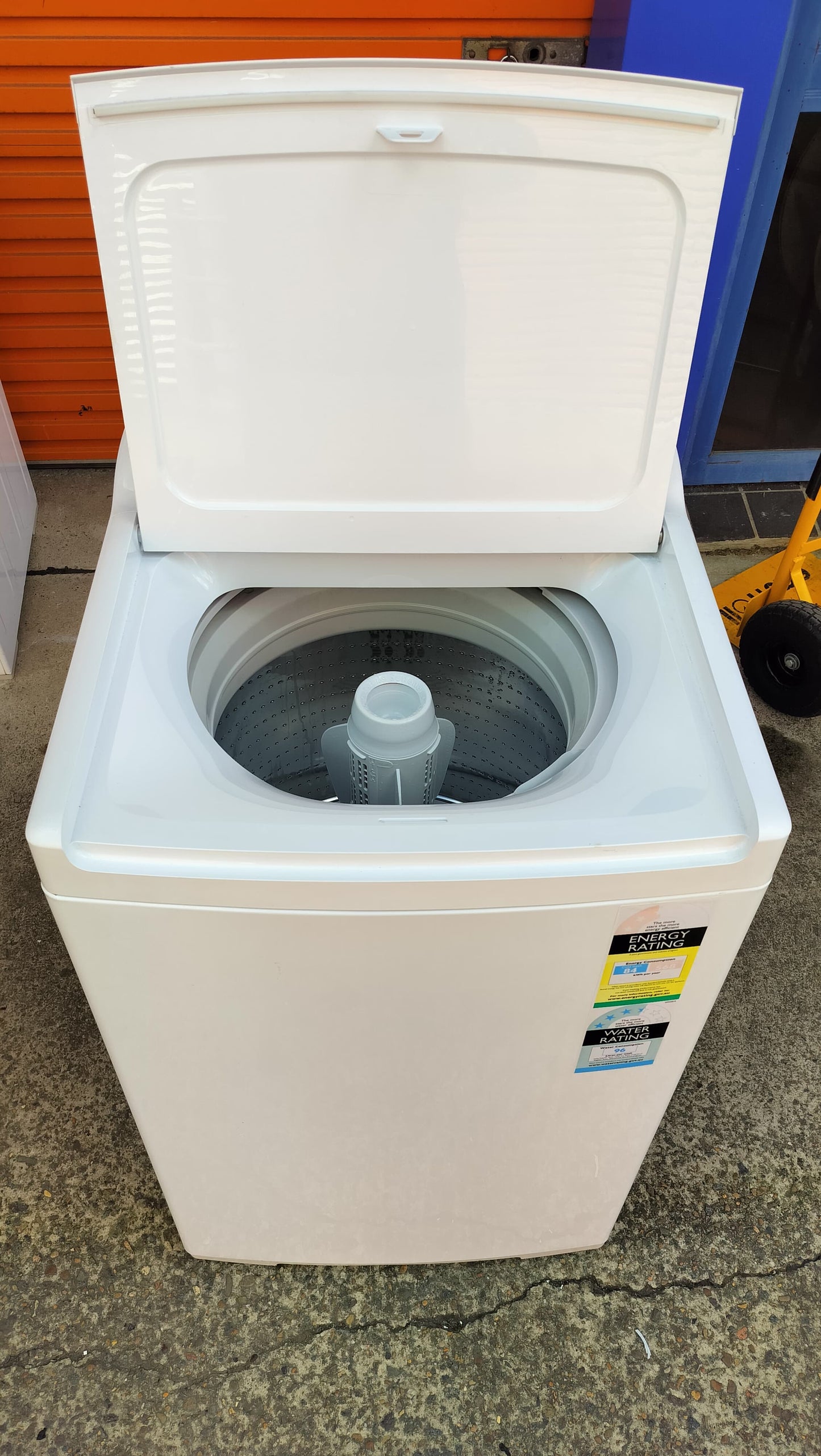 **FISHER & PAYKEL 8.5 KGS TOP LOADER WASHING MACHINE**