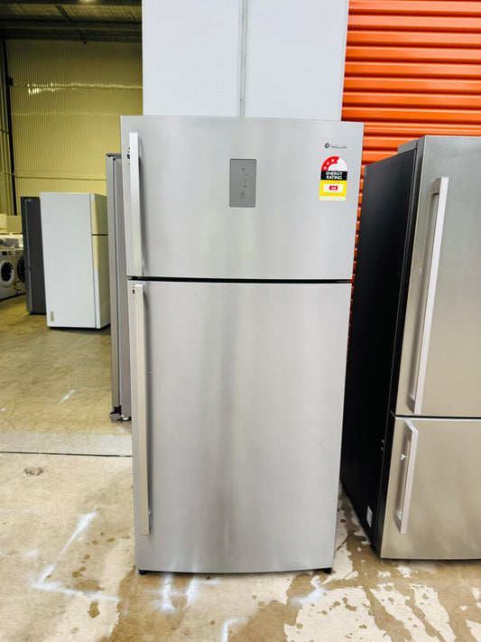 **WESTINGHOUSE 537 LITRES FRIDGE FREEZER**