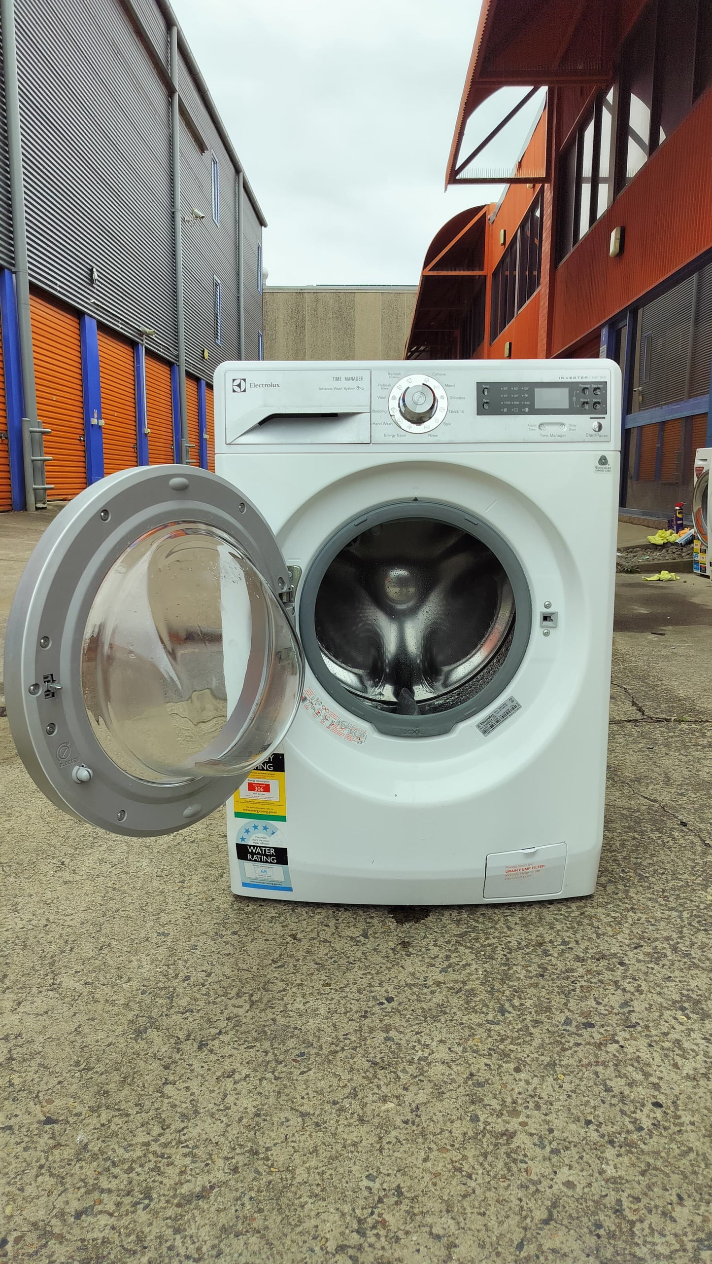 **ELECTROLUX 8 KGS FRONT LOADER WASHING MACHINE**