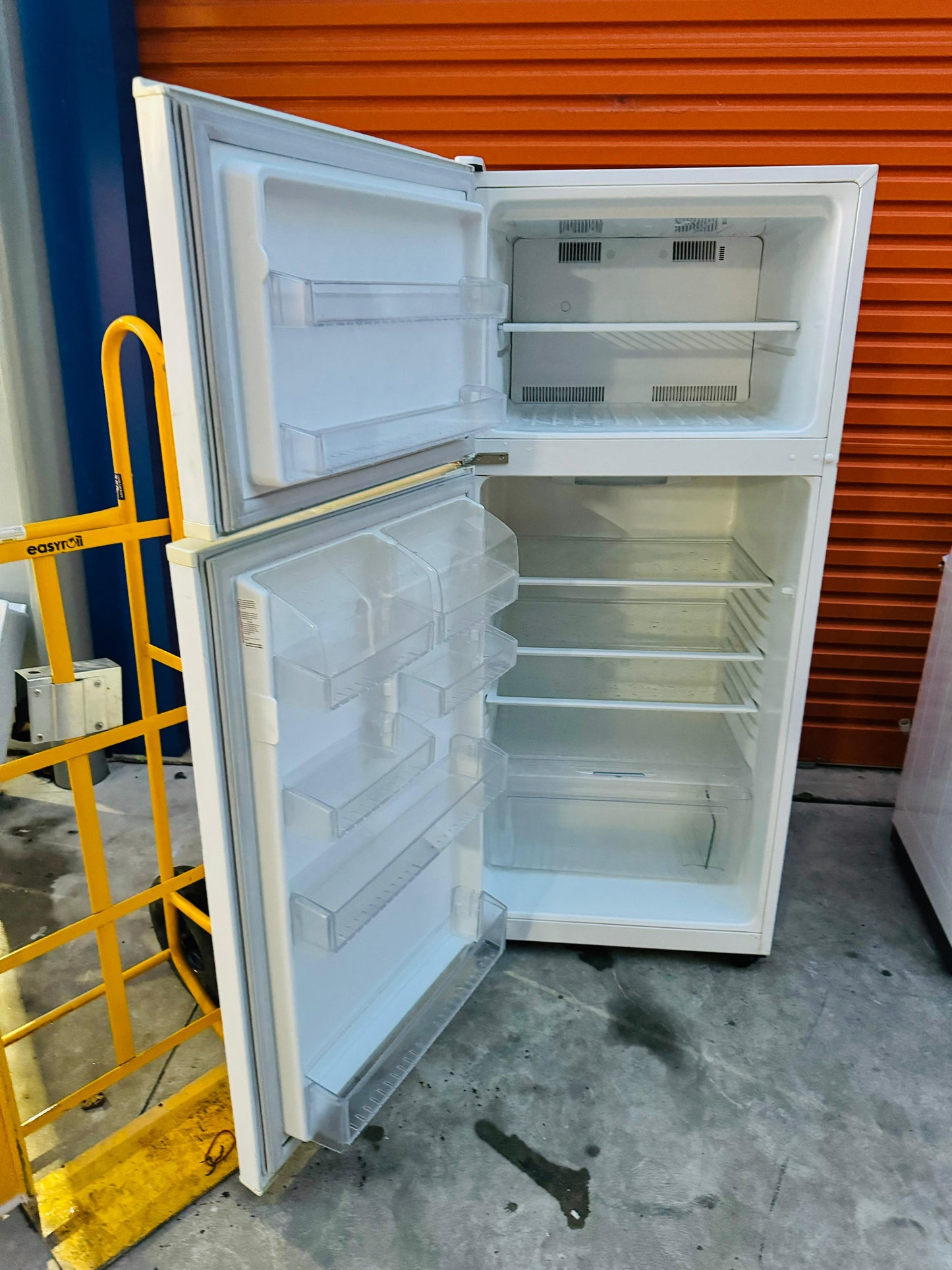 **KELVINATOR 420 LITRES FRIDGE FREEZER**