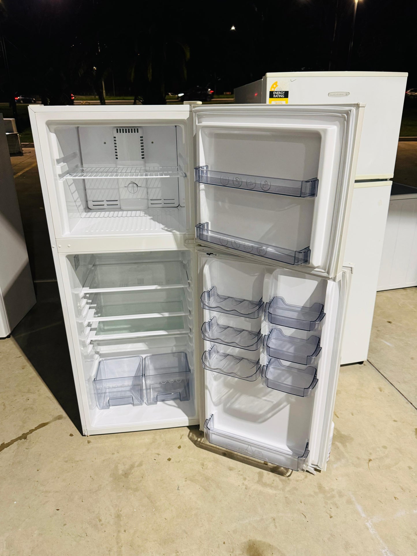 **CHANGHONG 300 LITRES FREEZER**