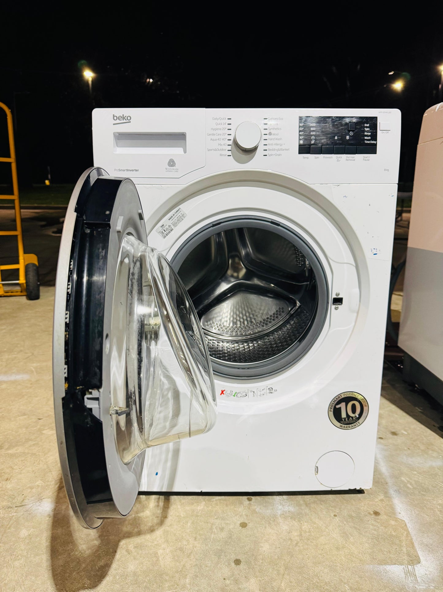 **BEKO 8KGS FRONT LOADER WASHING MACHINE**