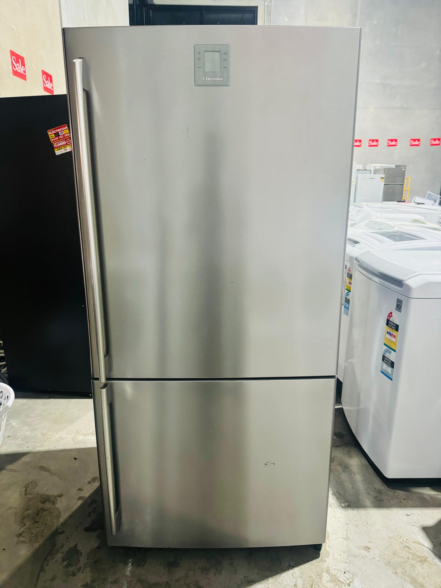 **ELECTROLUX 510 LITRES FRIDGE FREEZER**