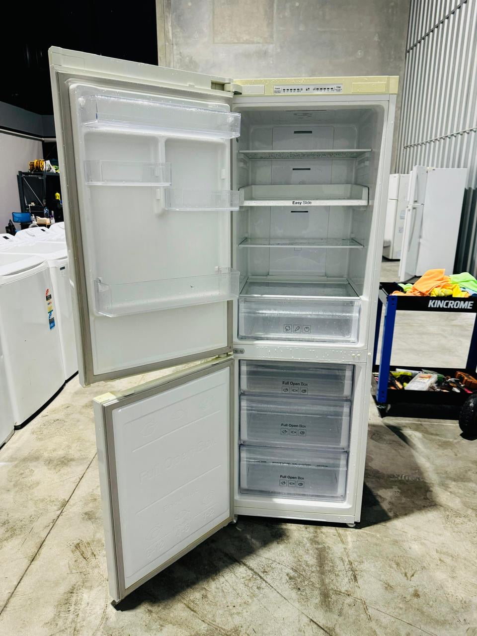 **SAMSUNG 350 LITRES FRIDGE FREEZER**