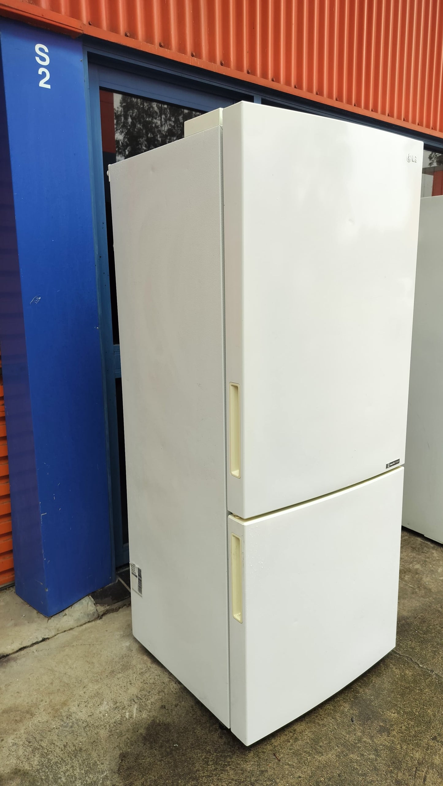 **LG 450 LITRES FRIDGE FREEZER**