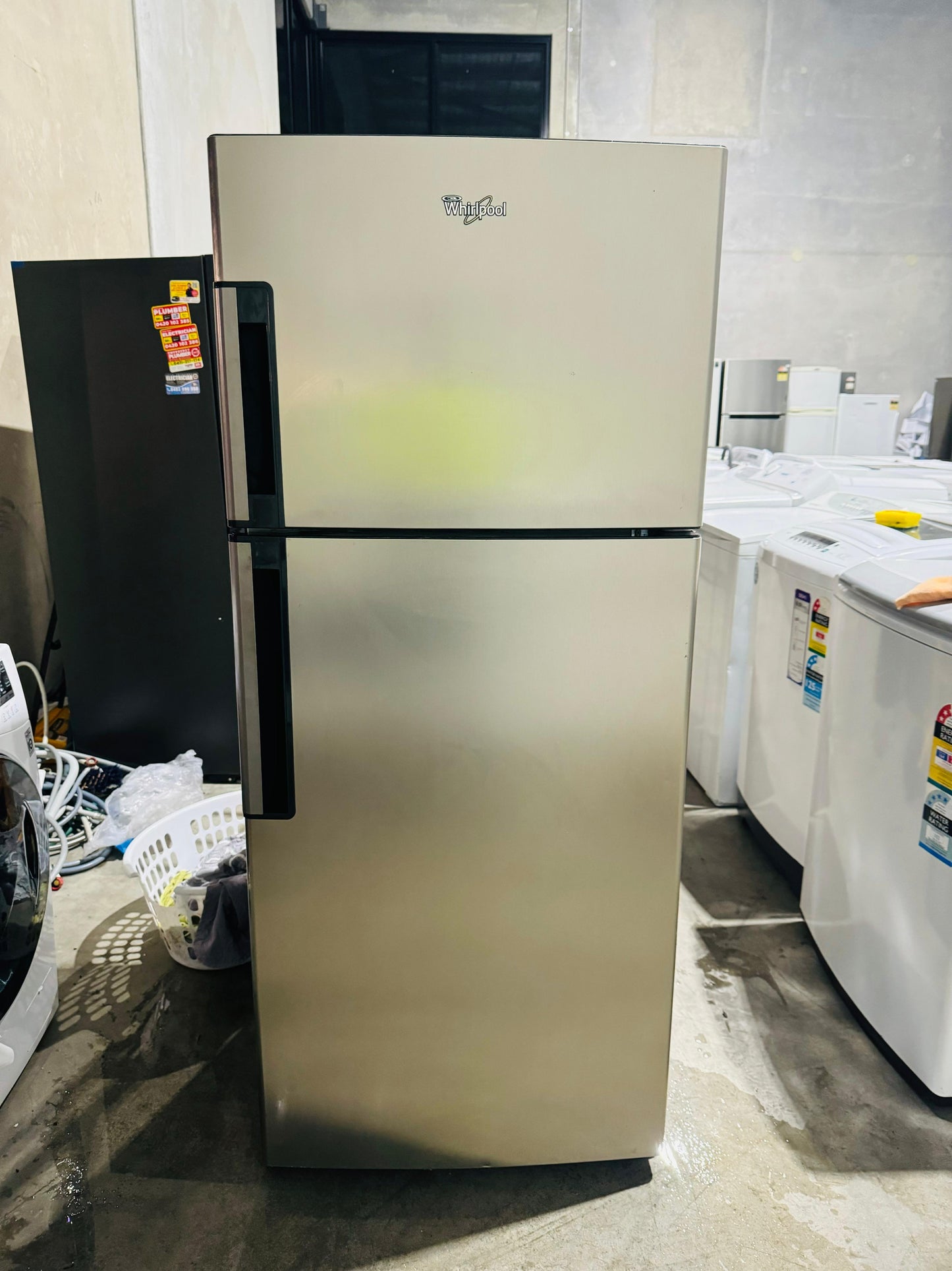 **WHIRLPOOL 410 LITRES FRIDGE FREEZER**