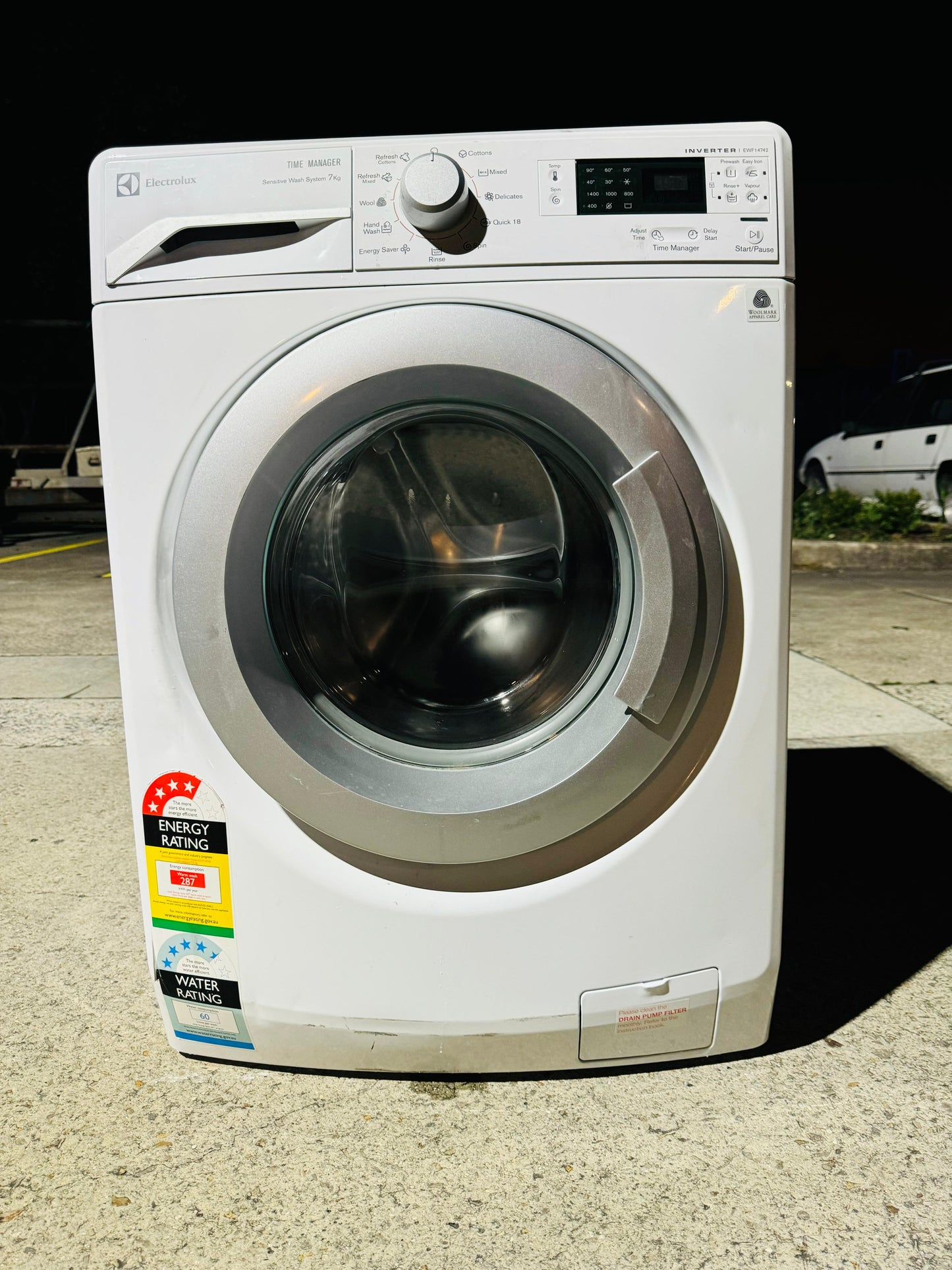 **ELECTROLUX 7 KGS FRONT LOADER WASHING MACHINE**