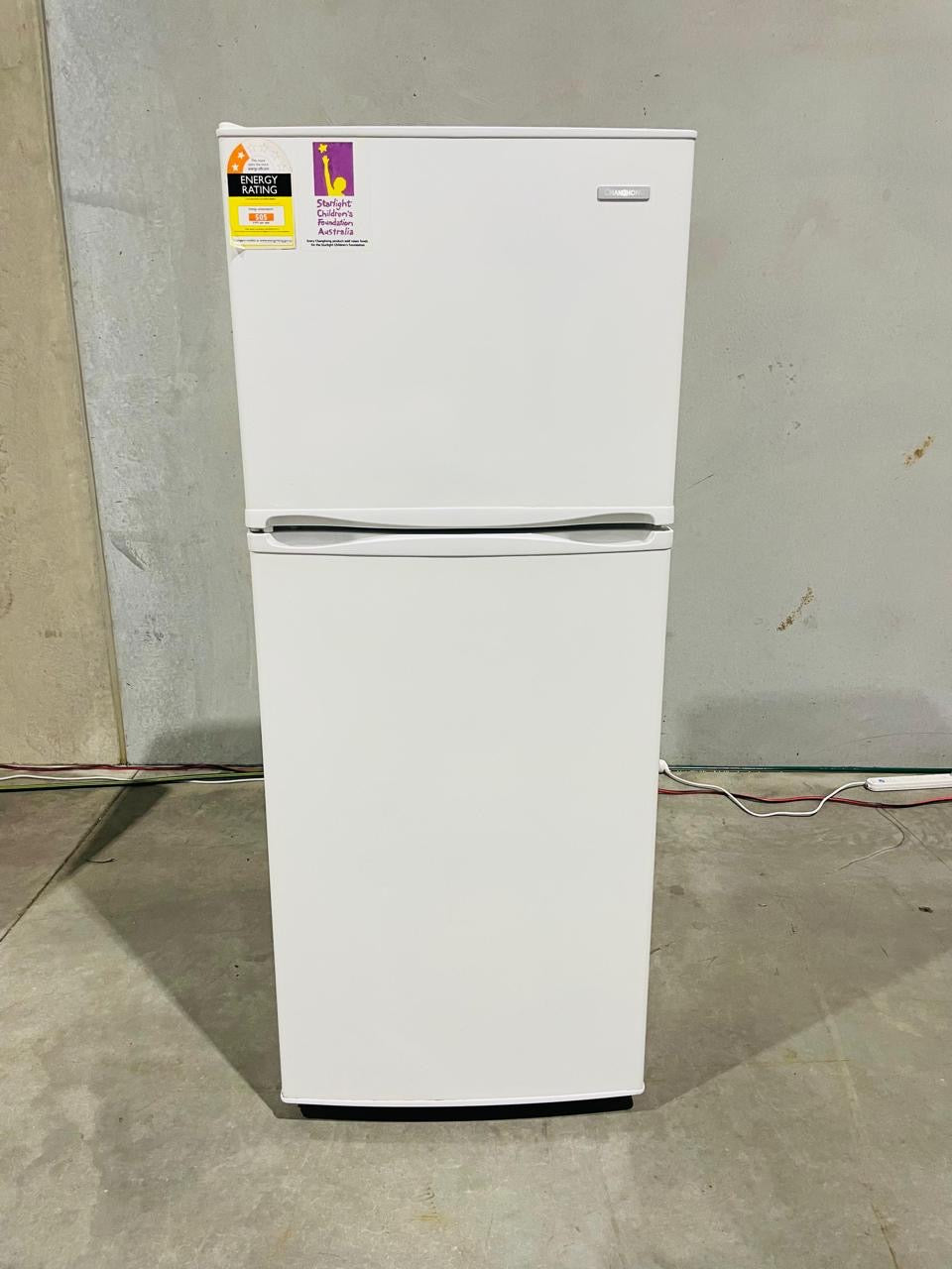 **CHANGHONG 420 LITRES FRIDGE FREEZER**