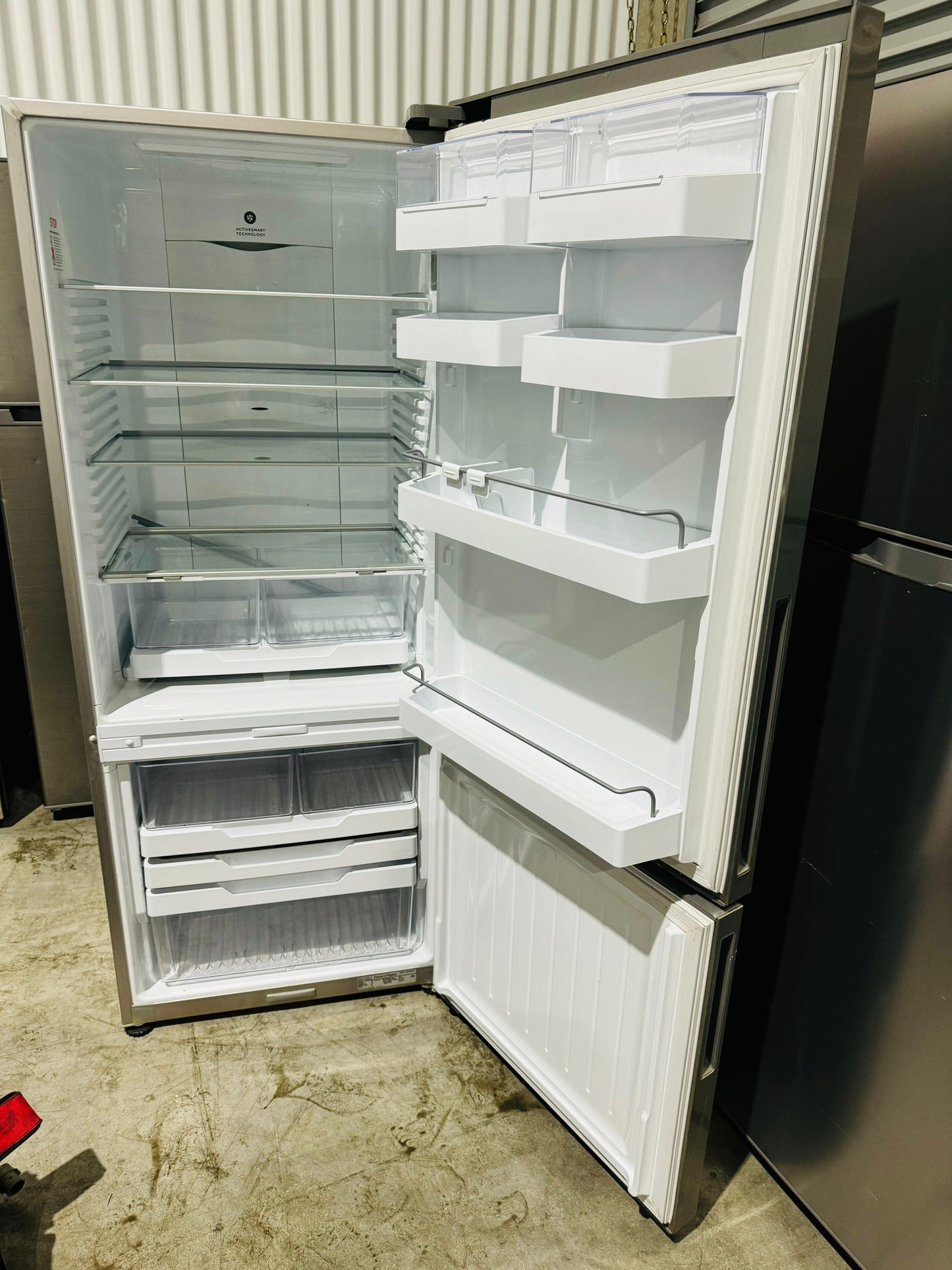 **FISHER & PAYKEL 442 LITRES FRIDGE FREEZER**