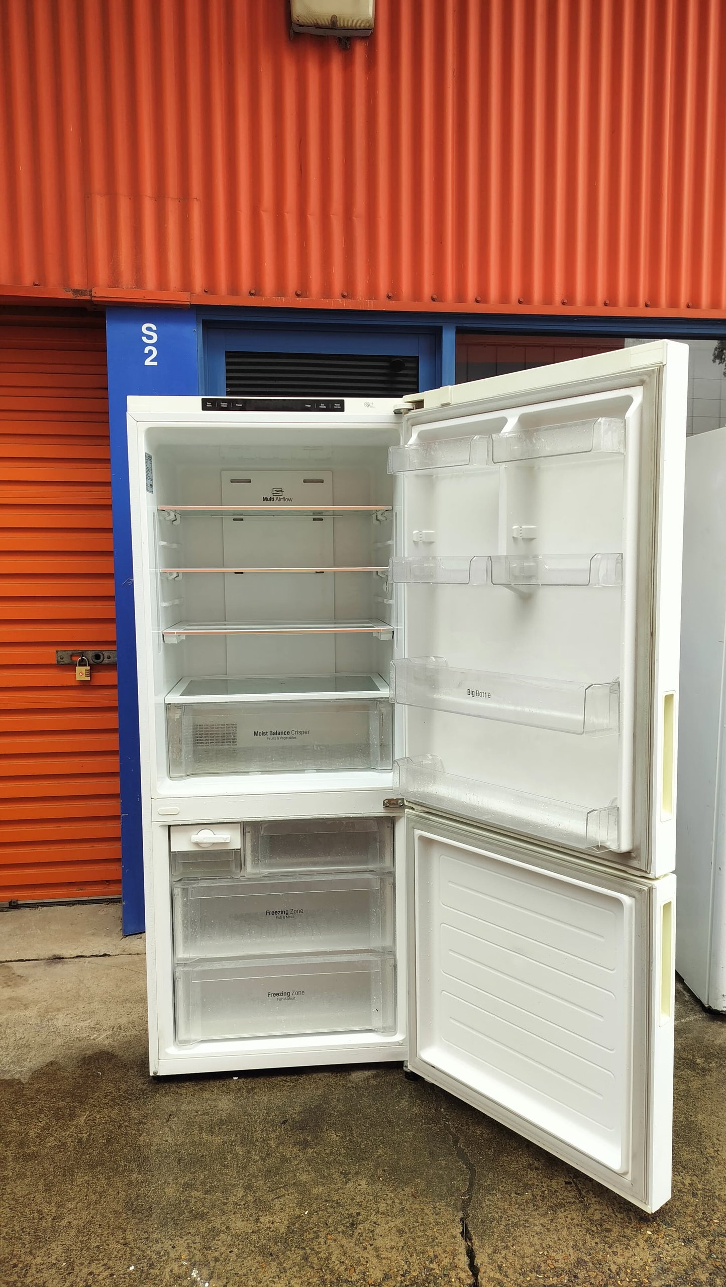 **LG 450 LITRES FRIDGE FREEZER**