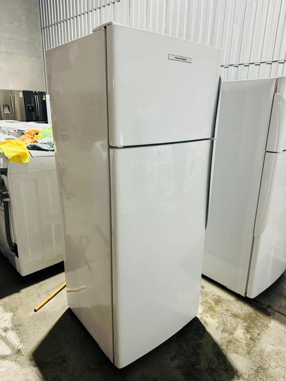 **FISHER & PAYKEL 447 LITRES FRIDGE FREEZER**