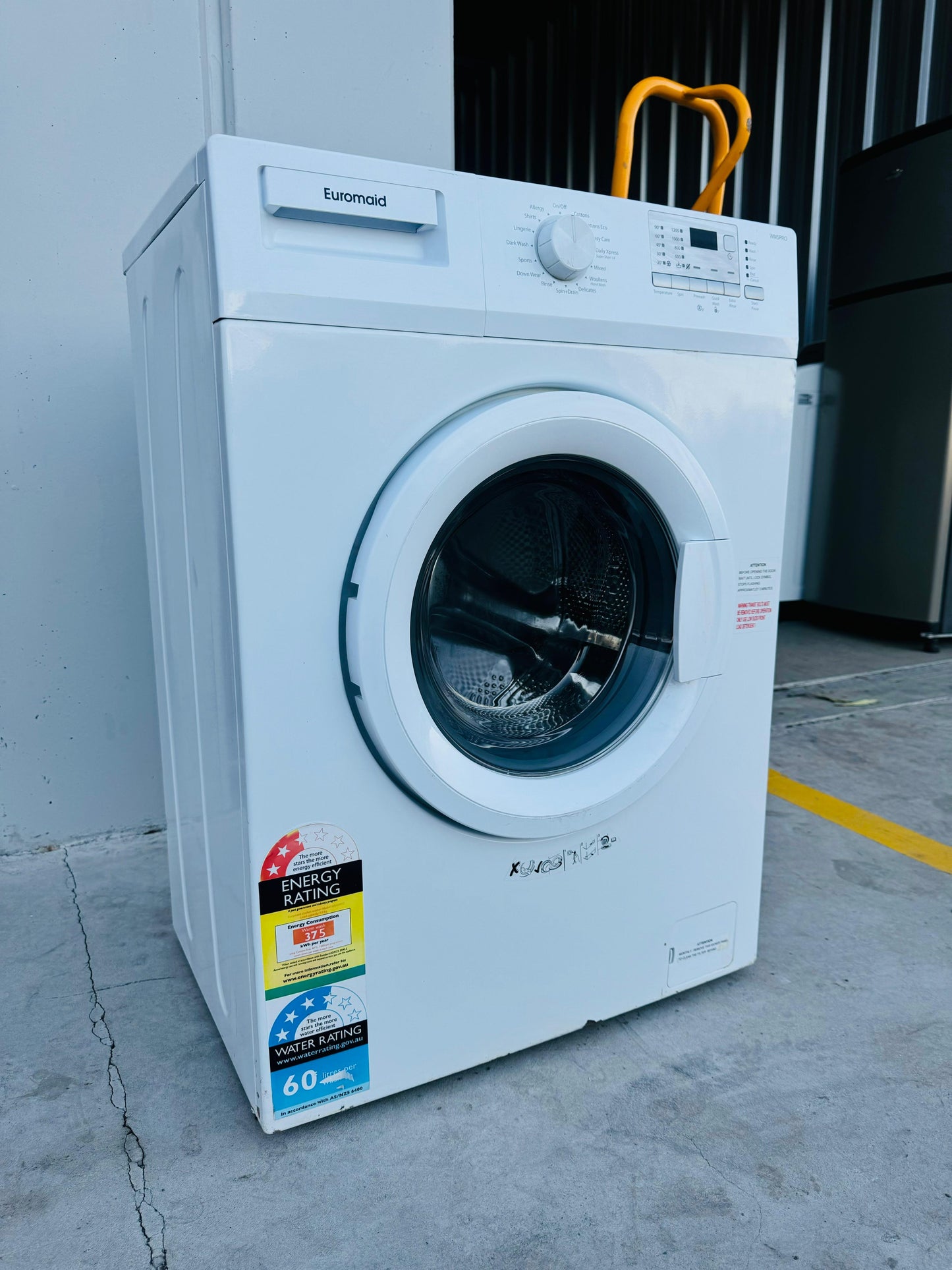 **EUROMAID 5KGS FRONT LOADER WASHING MACHINE**