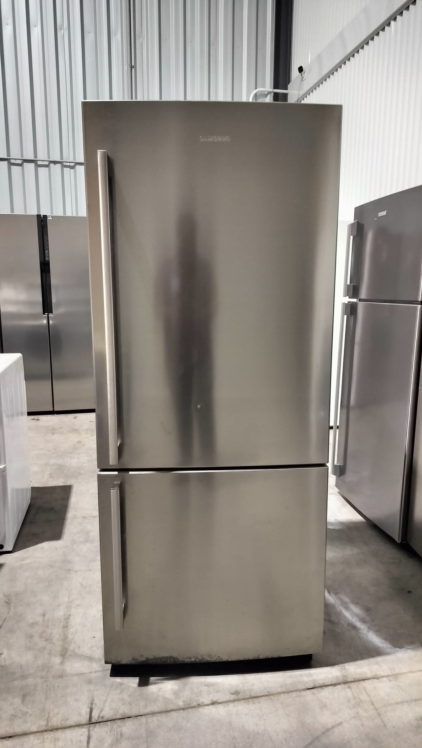 **SAMSUNG 380 LITRES FRIDGE FREEZER**