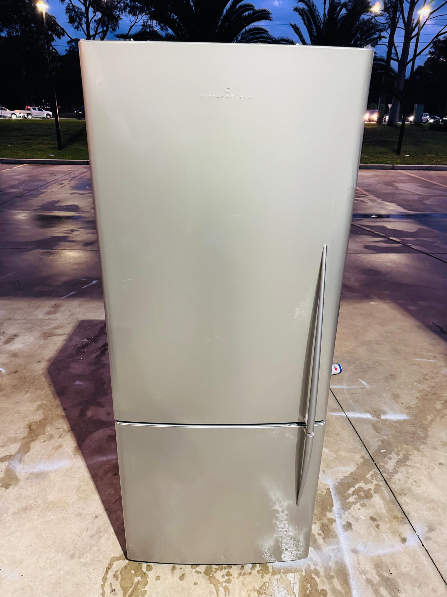 **FISHER & PAYKEL 442 LITRES FRIDGE FREEZER**