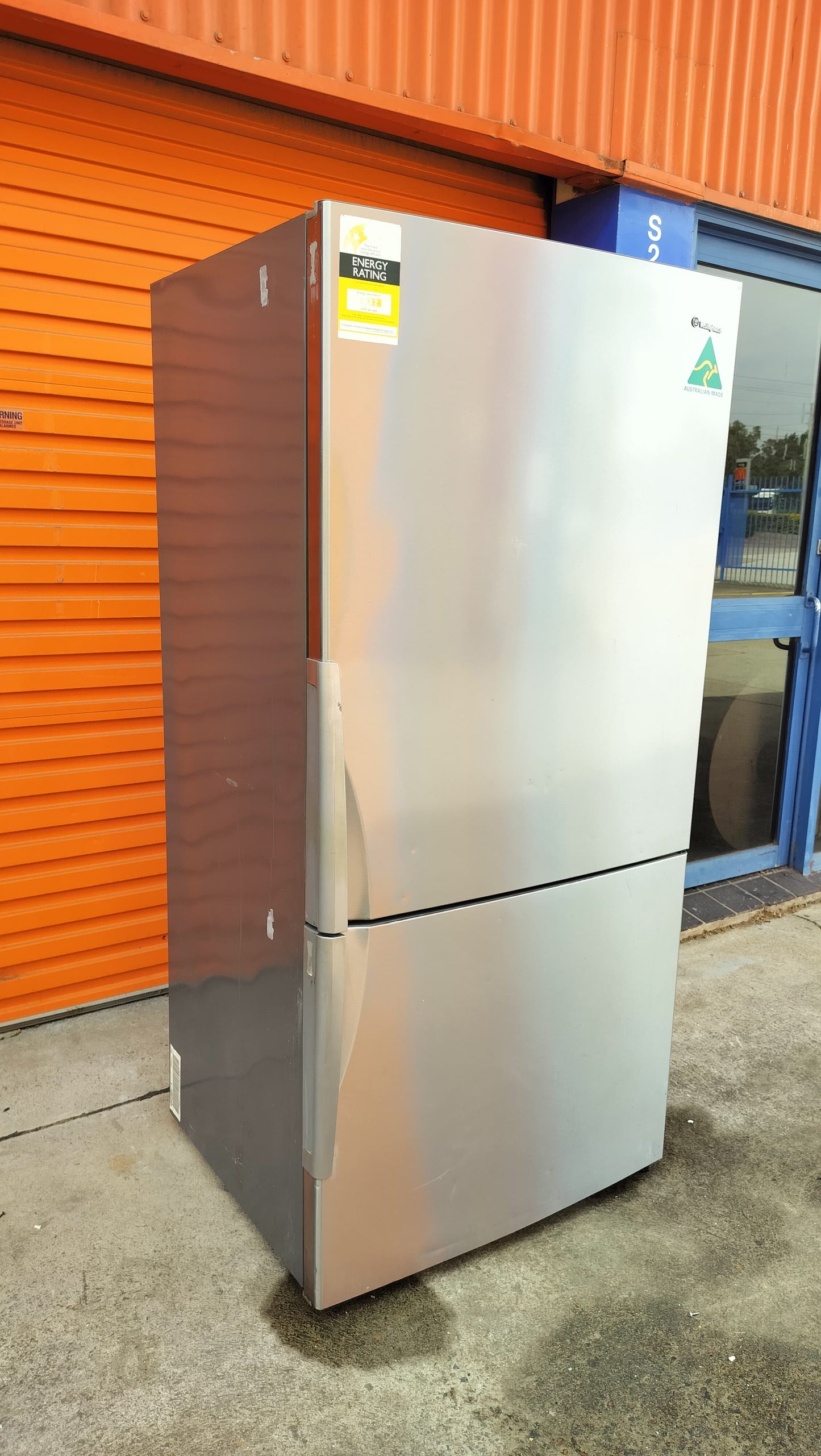 **WESTINGHOUSE 510 LITERS FRIDGE FREEZER**