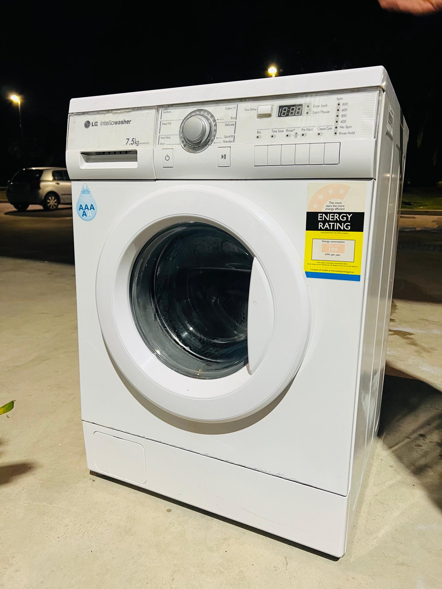 **LG 7.5 KGS FRONT LOADER WASHING MACHINE**