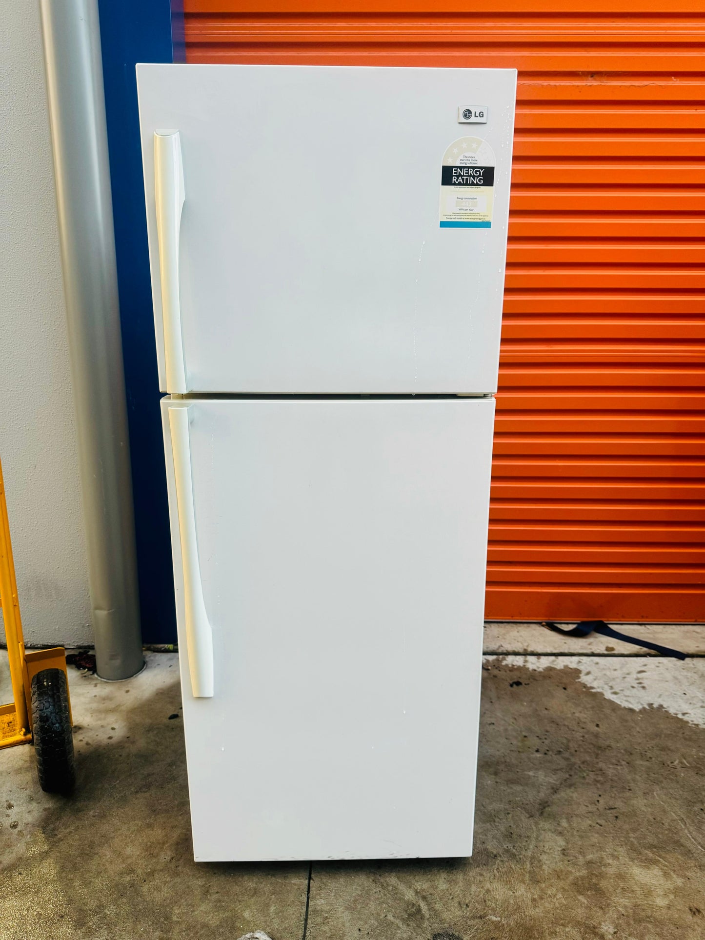 **LG 315 LITRES FRIDGE FREEZER**