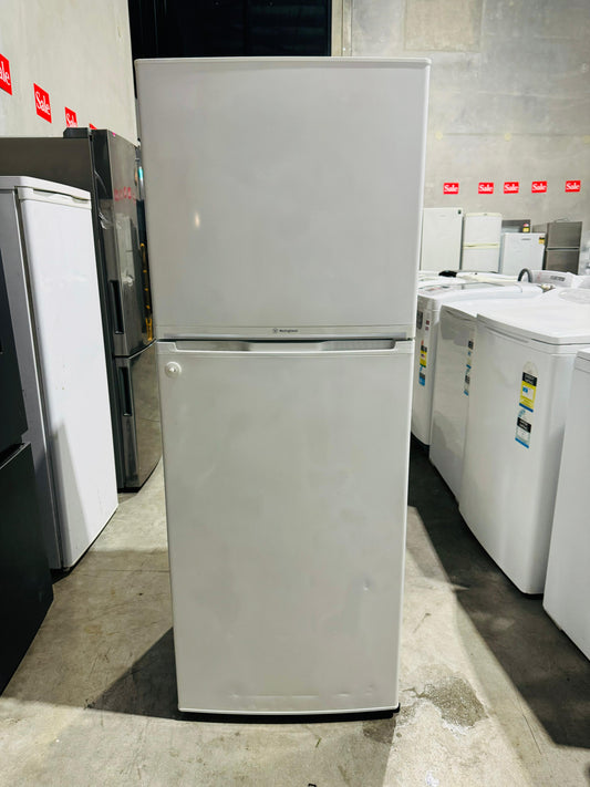 **WESTINGHOUSE 310 LITRES FRIDGE FREEZER**