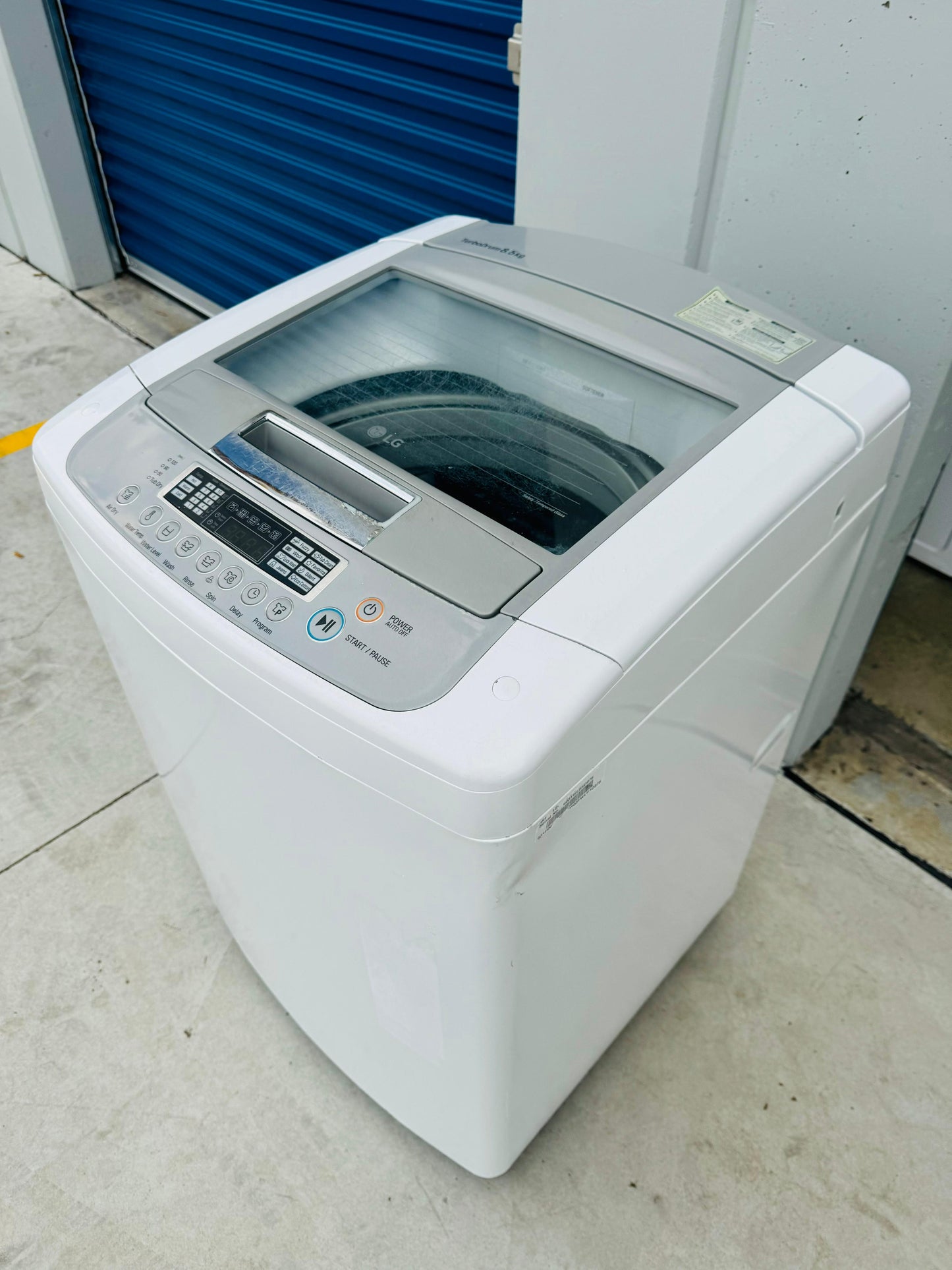 **LG 8.5KGS TOP LOADER WASHING MACHINE**