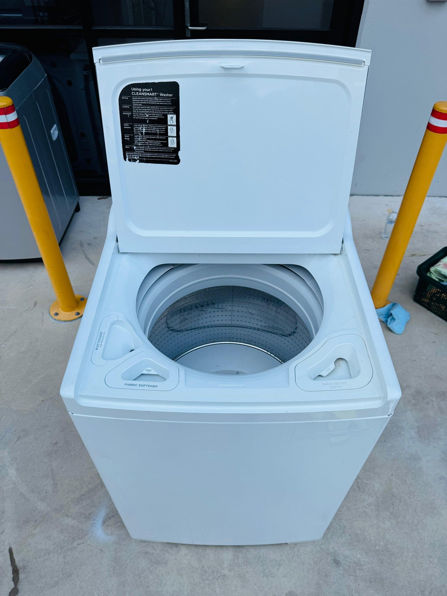 **FISHER & PAYKEL 10 KGS WASHSMART TOP LOADER WASHING MACHINE**