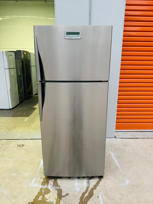 **WESTINGHOUSE 420 LITRES FRIDGE FREEZER**