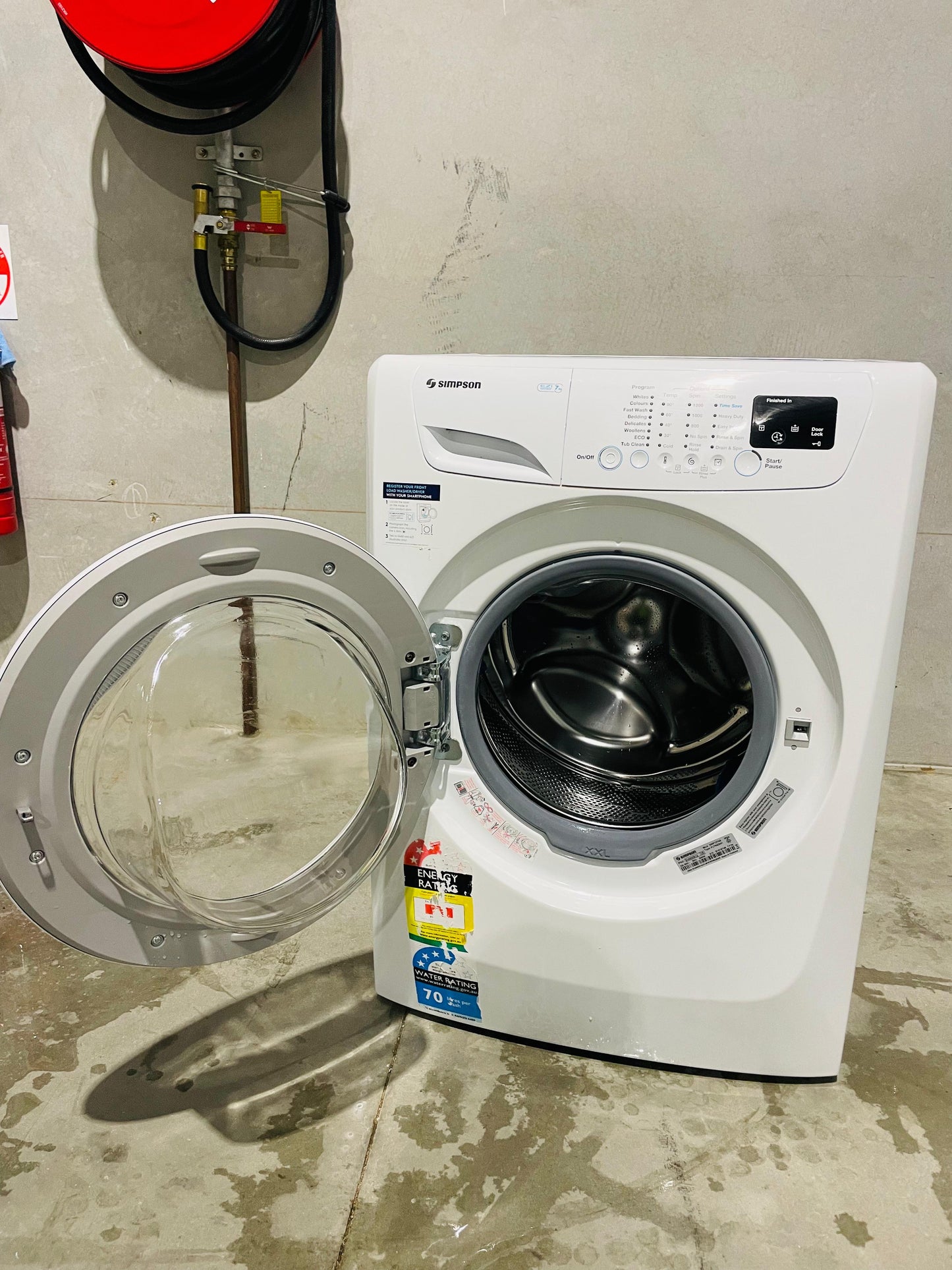 **SIMPSON 7 KGS FRONT LOADER WASHING MACHINE**