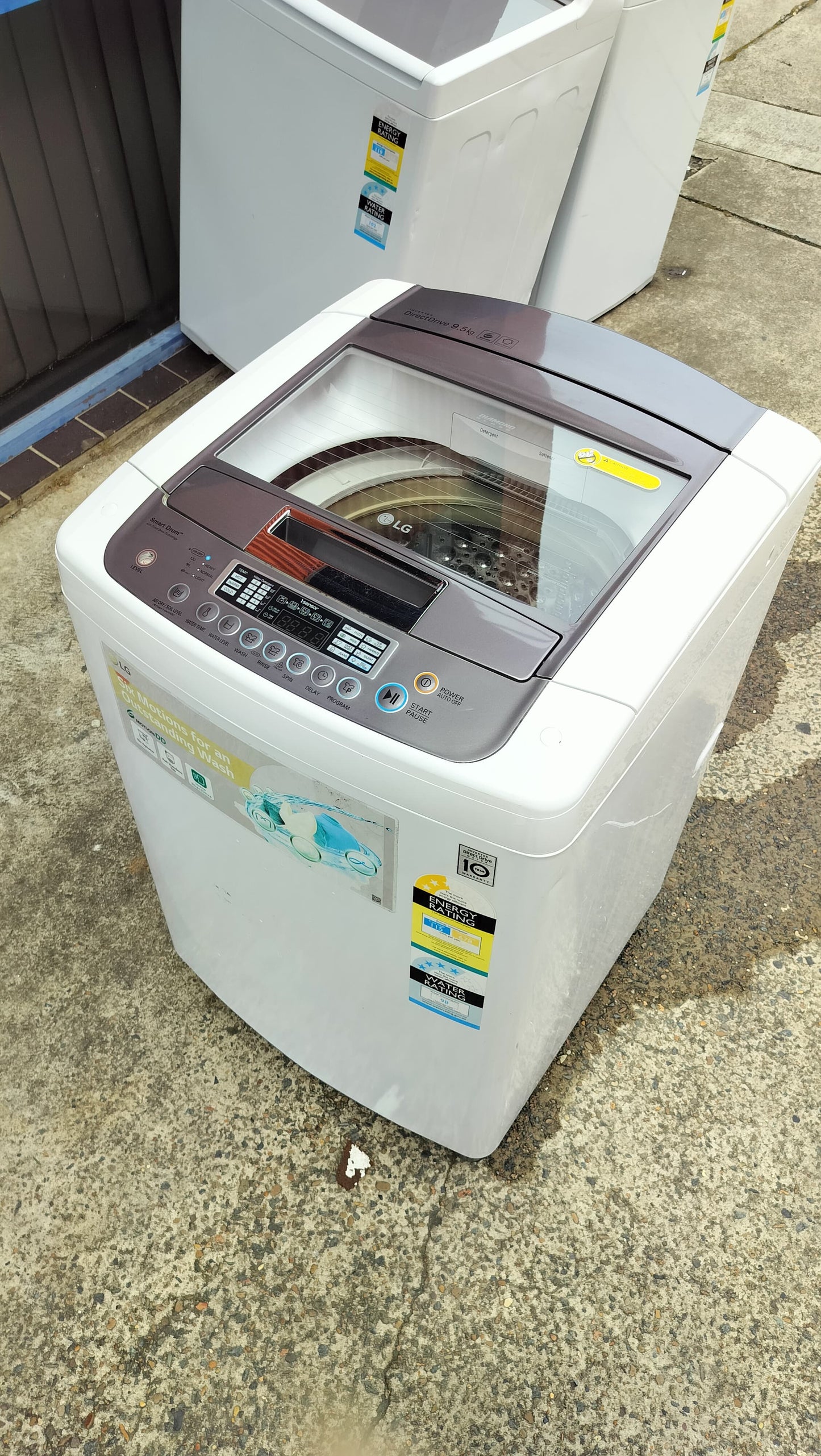 **LG 9.5 KGS TOP LOADER WASHING MACHINE SMART DRUM**