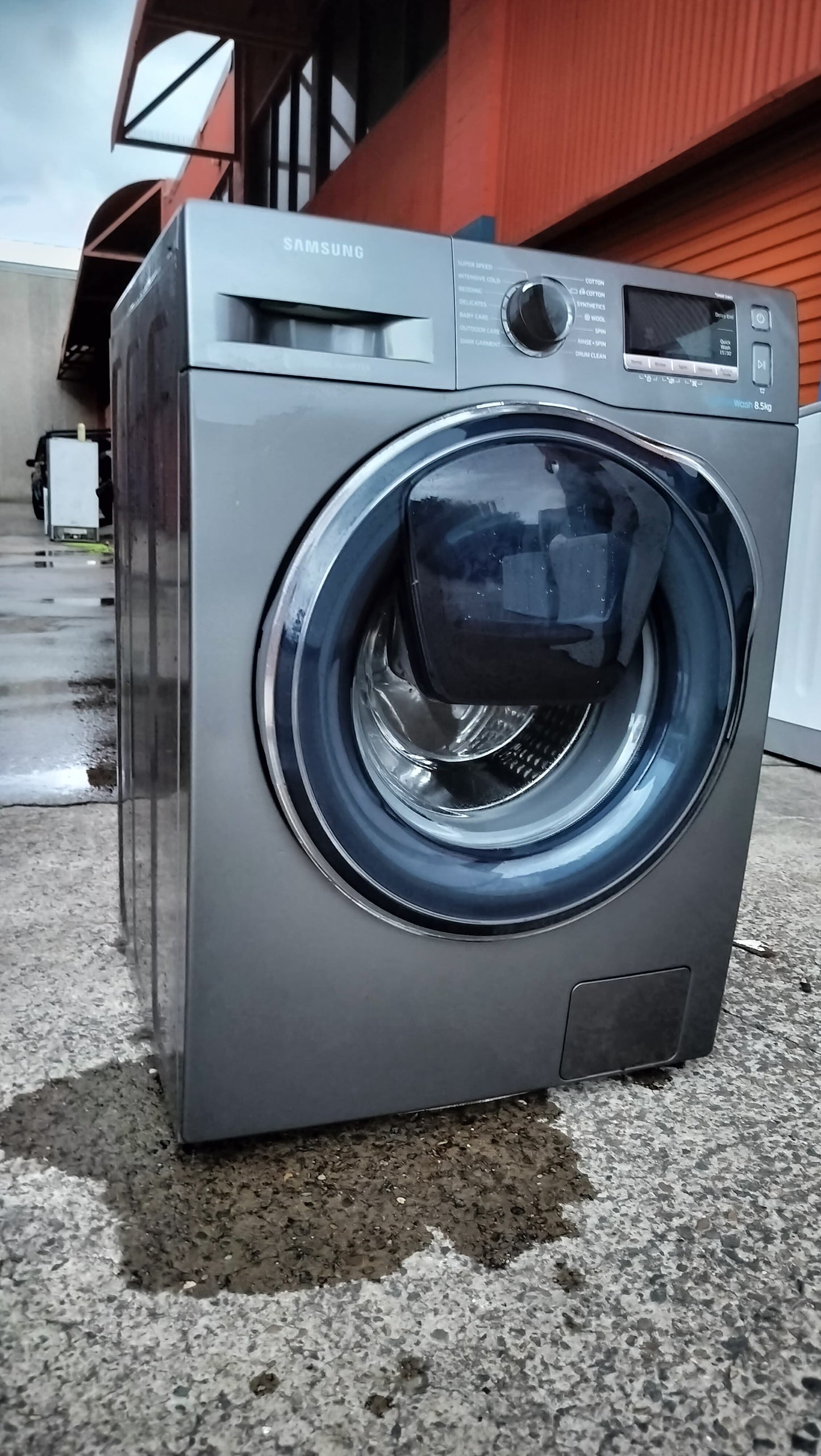 **SAMSUNG 8.5KGS FRONT LOADER WASHING MACHINE**