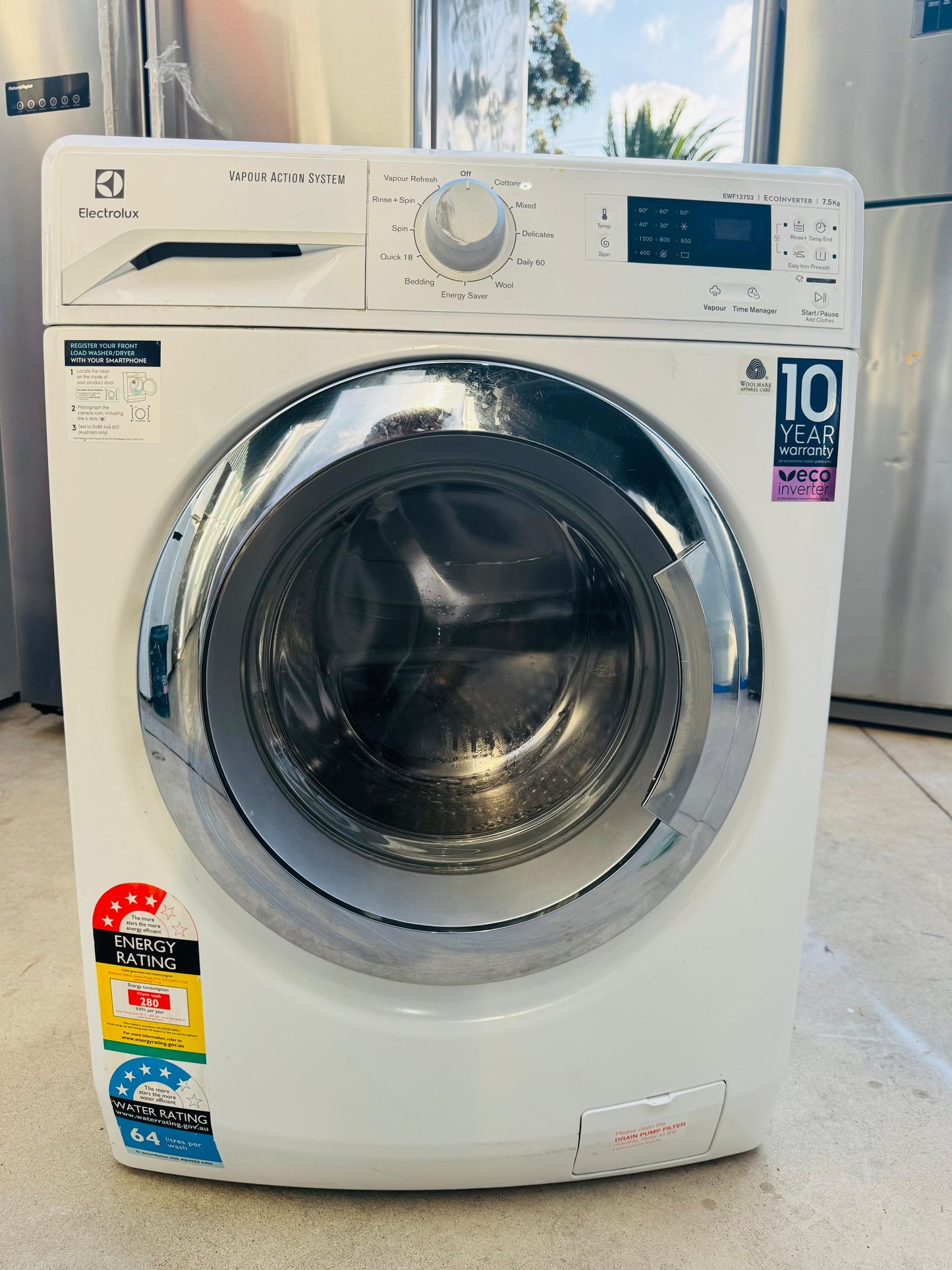 **ELECTROLUX 7.5 KGS FRONT LOADER WASHING MACHINE **