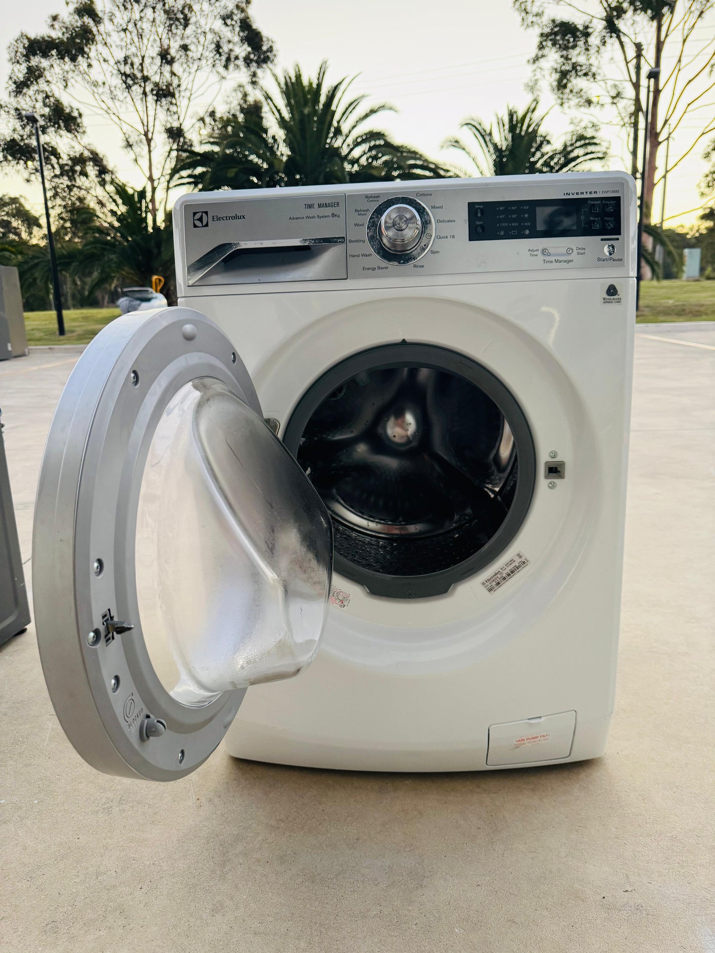 **ELECTROLUX 8 KGS FRONT LOADER WASHING MACHINE**