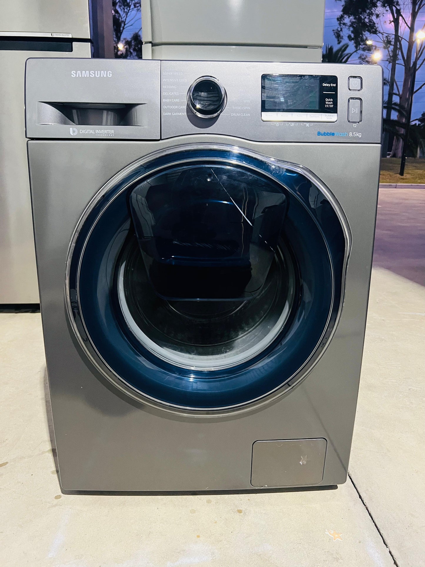 **SAMSUNG 8.5KGS FRONT LOADER WASHING MACHINE**