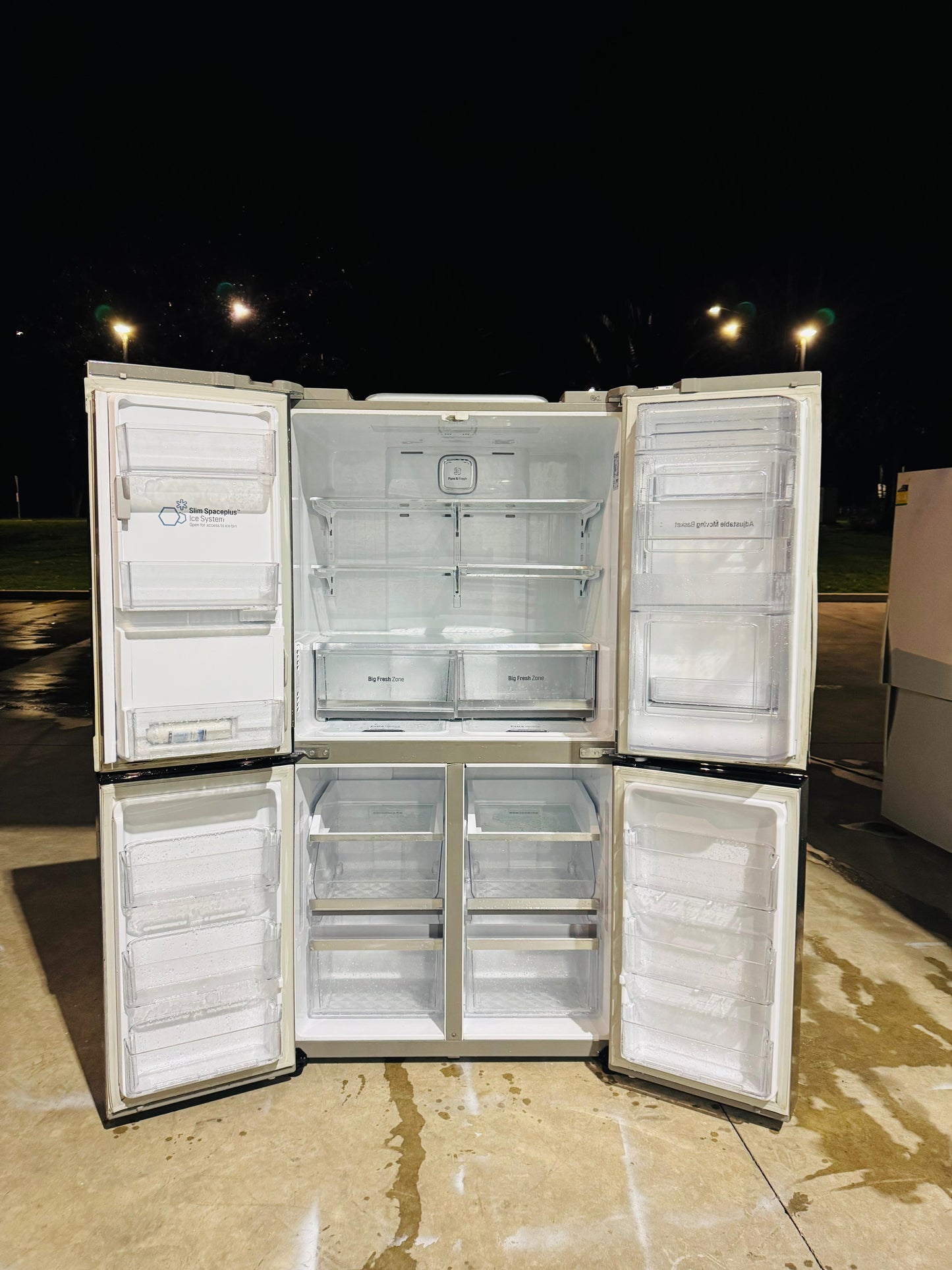 **LG QUAD FRENCH DOOR 712 LITRES FRIDGE FREEZER**