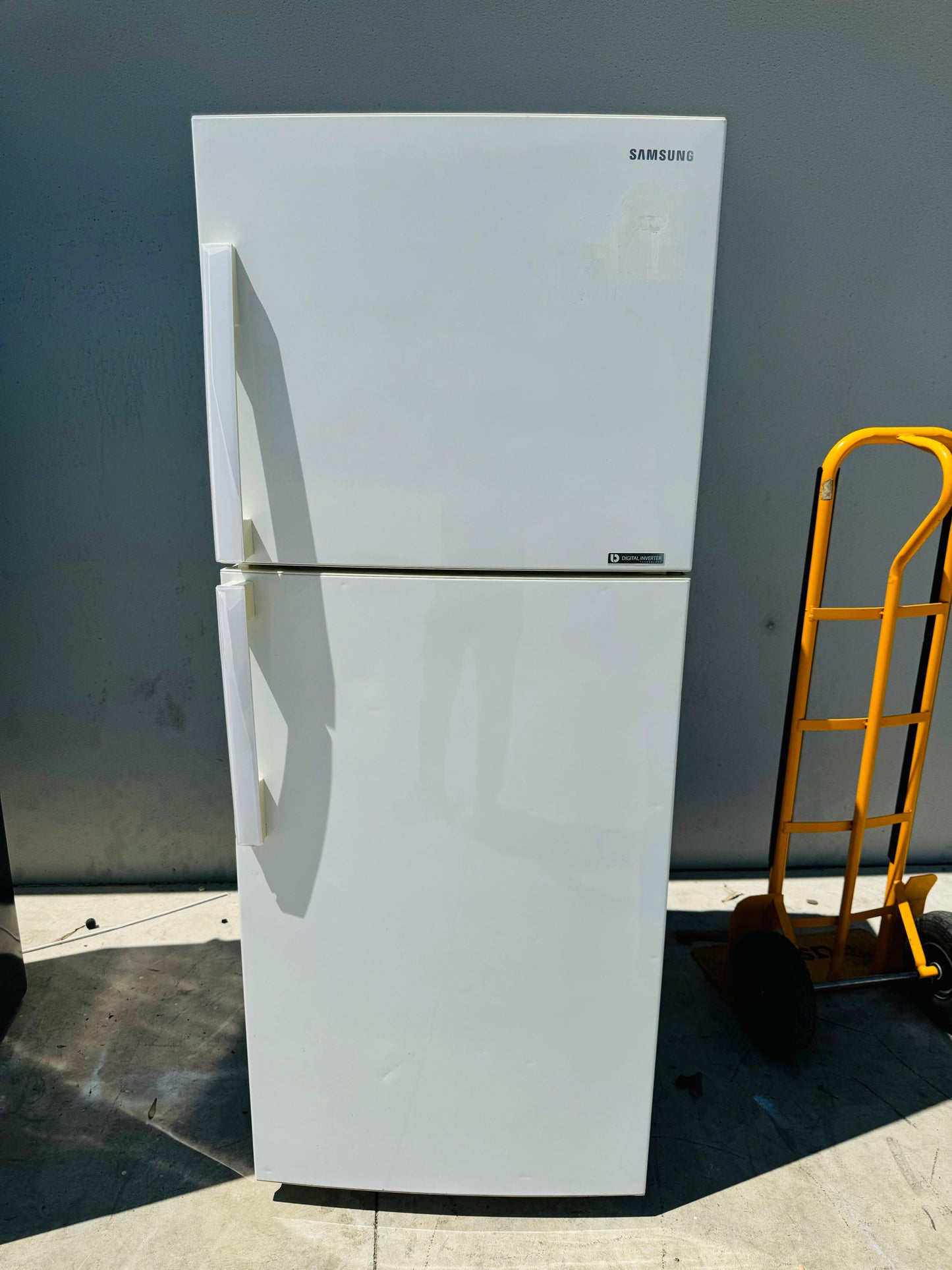 **SAMSUNG 393 LITRES FRIDGE FREEZER**