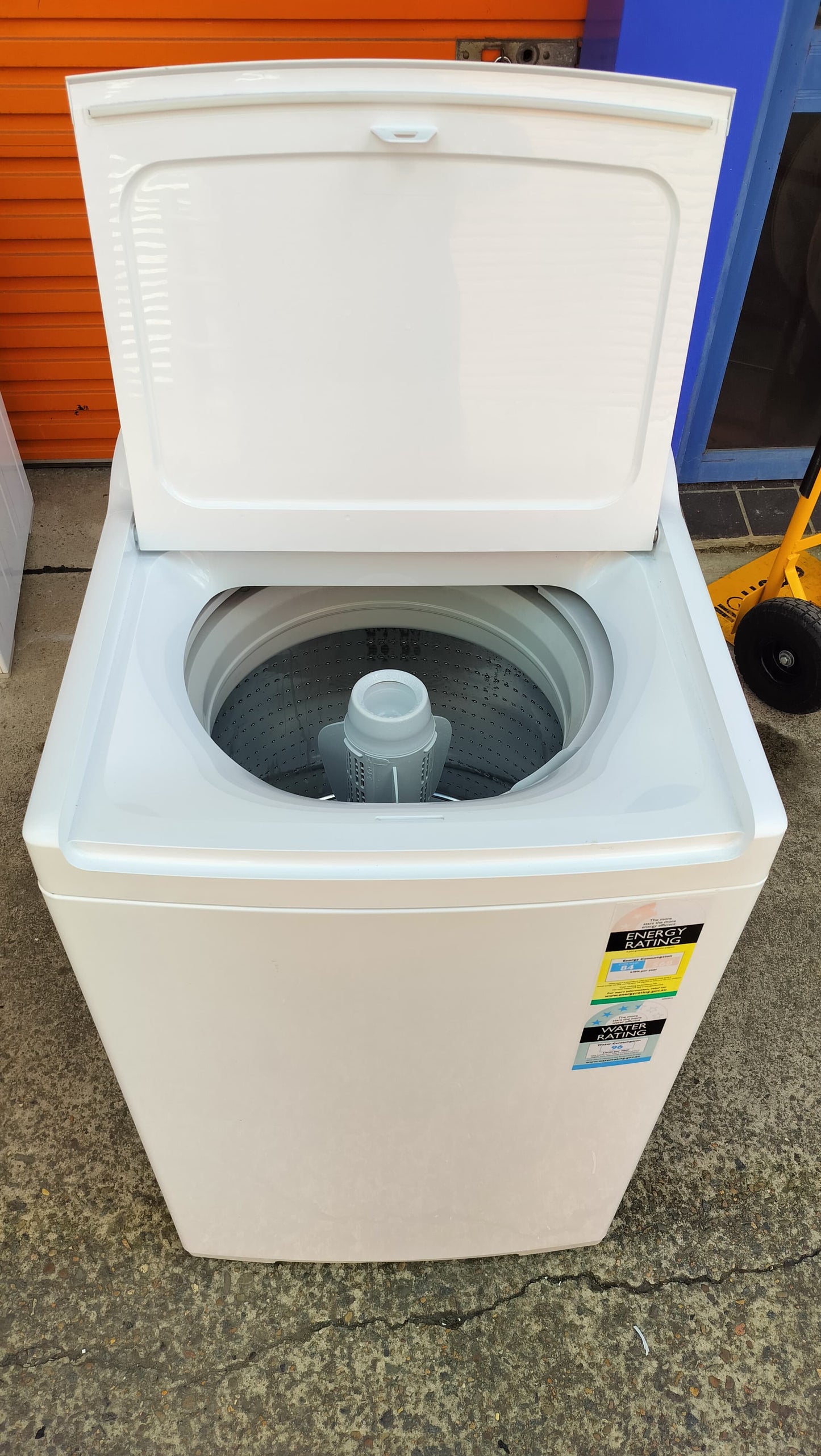 **FISHER & PAYKEL 8.5 KGS TOP LOADER WASHING MACHINE**