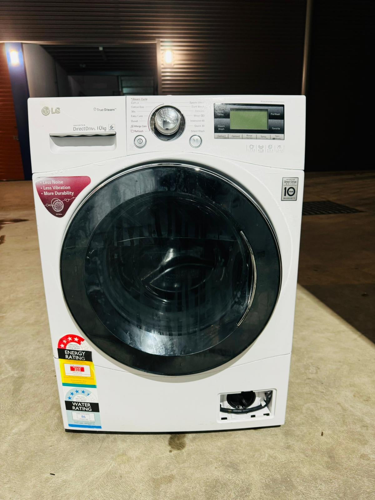 **LG 10 KGS FRONT LOADER WASHING MACHINE**