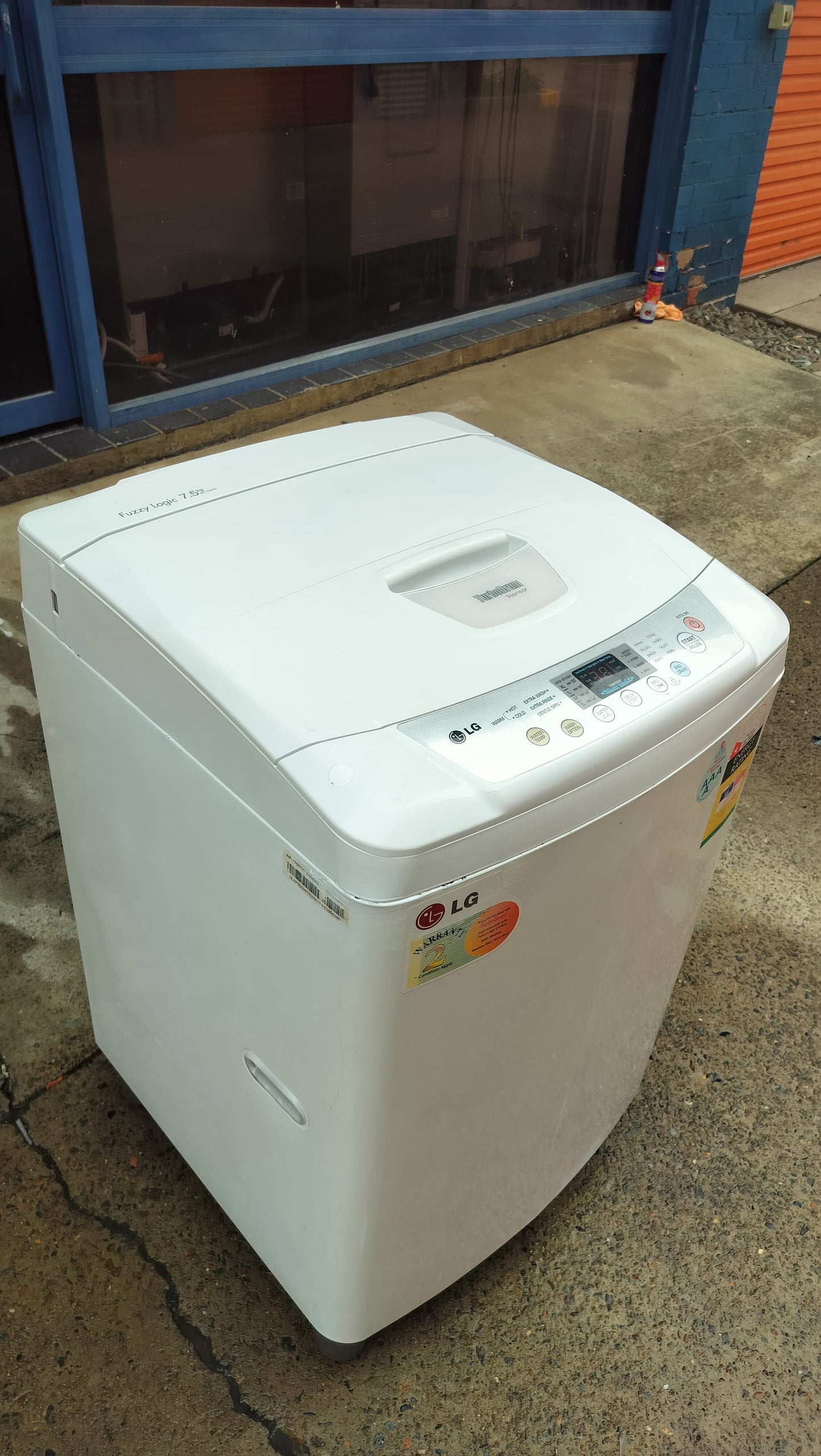 **LG 7.5 KGS TOP LOADER WASHING MACHINE**