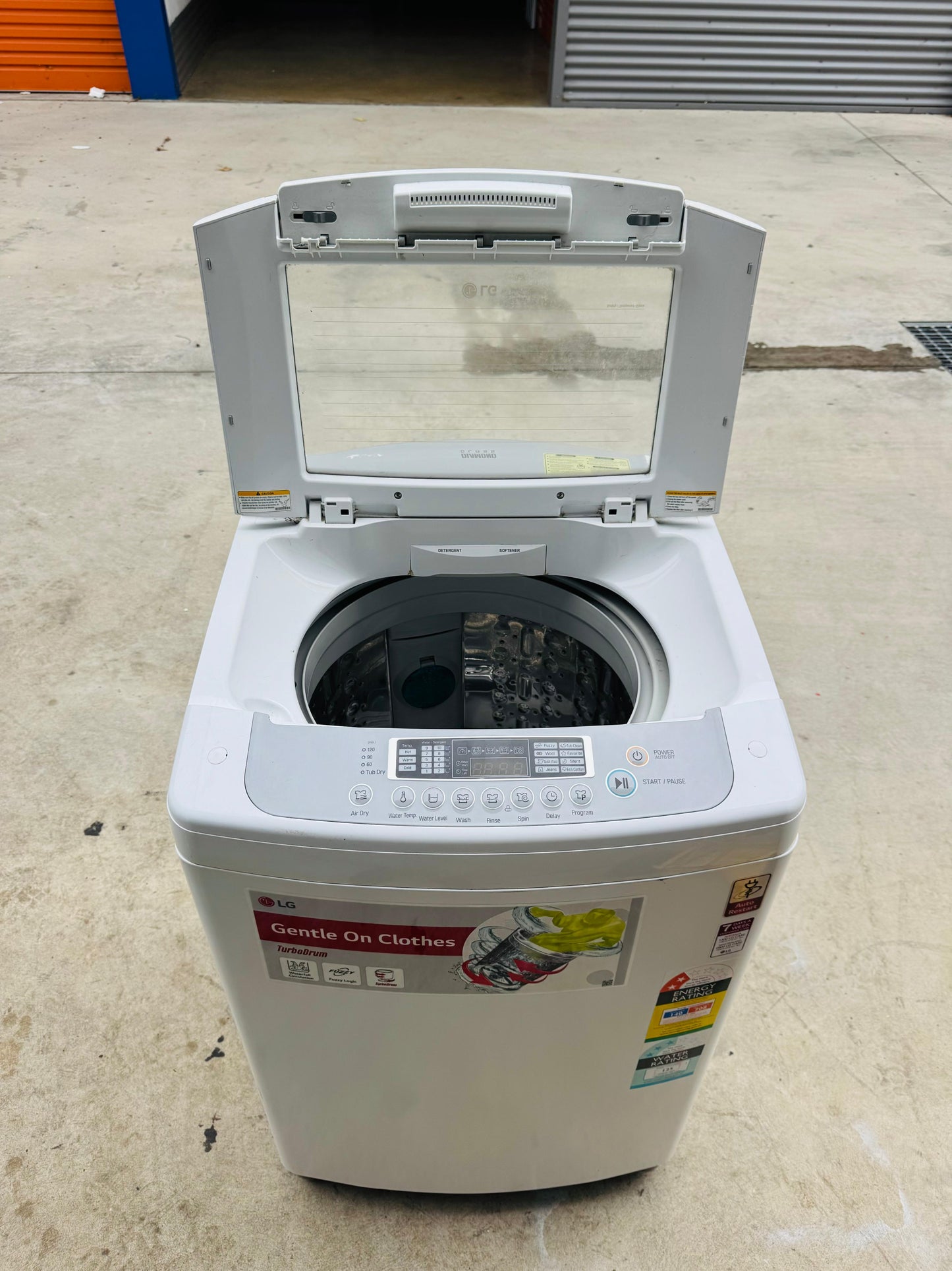 **LG 8.5 KGS TOP LOADER WASHING MACHINE**
