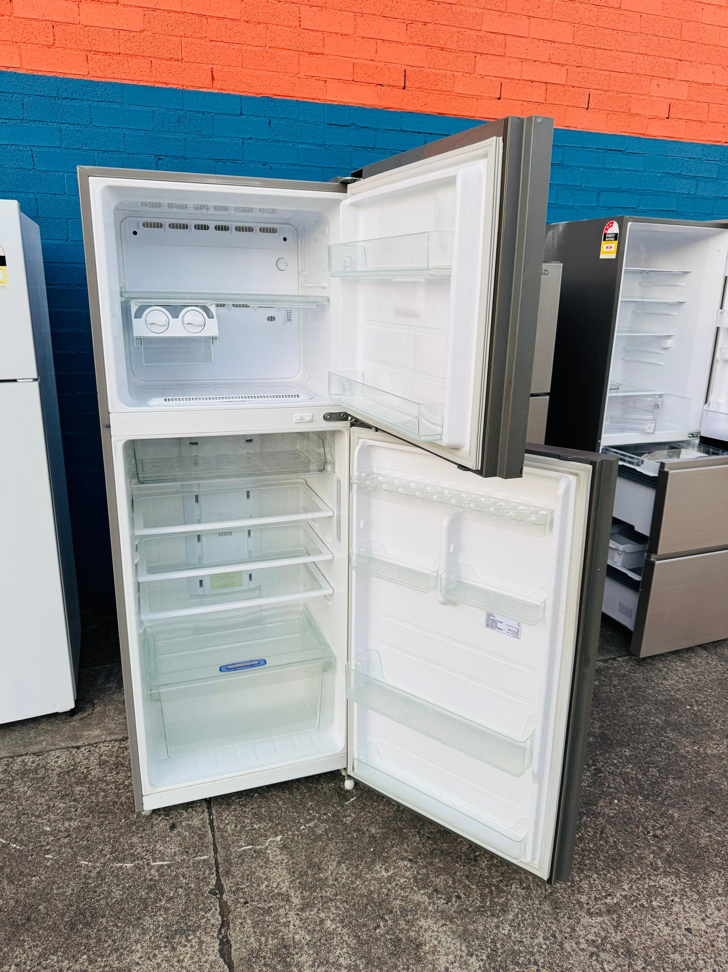 **SAMSUNG 390 LITRES FRIDGE FREEZER**