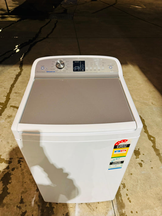 **FISHER AND PAYKEL 8KGS TOP LOADER WASHING MACHINE**