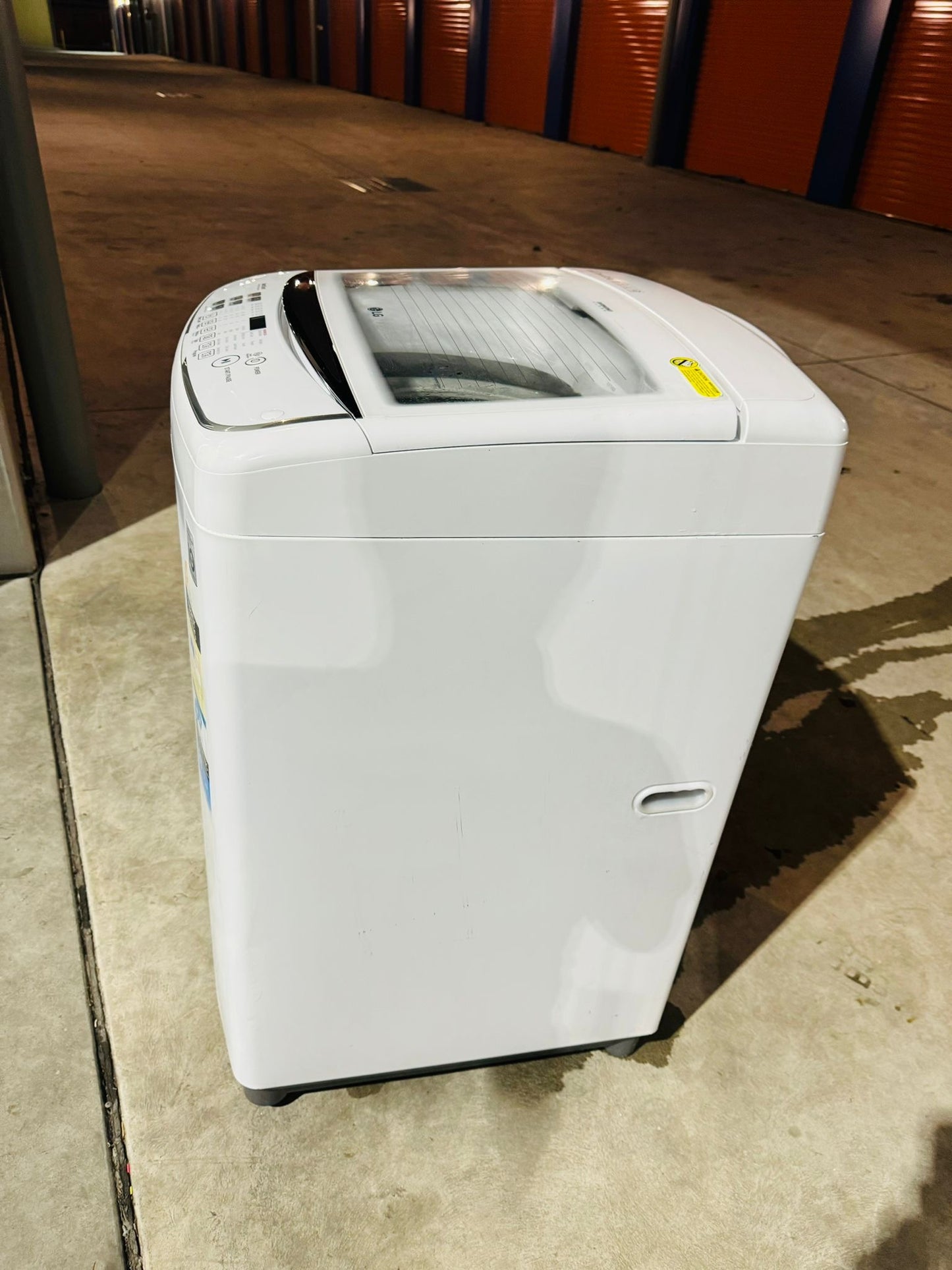 **LG 8.5 KGS TOP LOADER WASHING MACHINE**