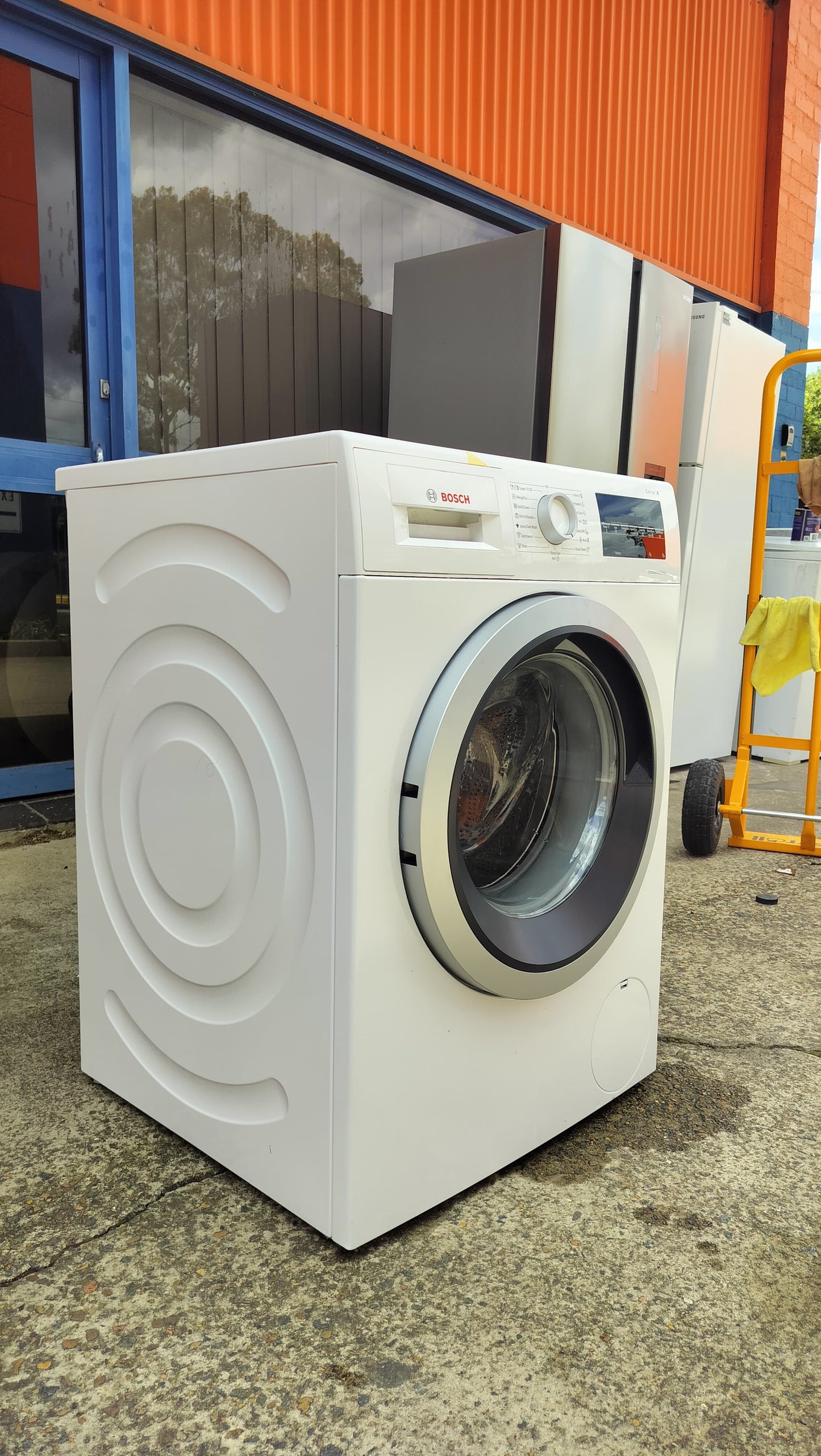 **BOSCH 8kg FRONT LOADER WASHING MACHINE**