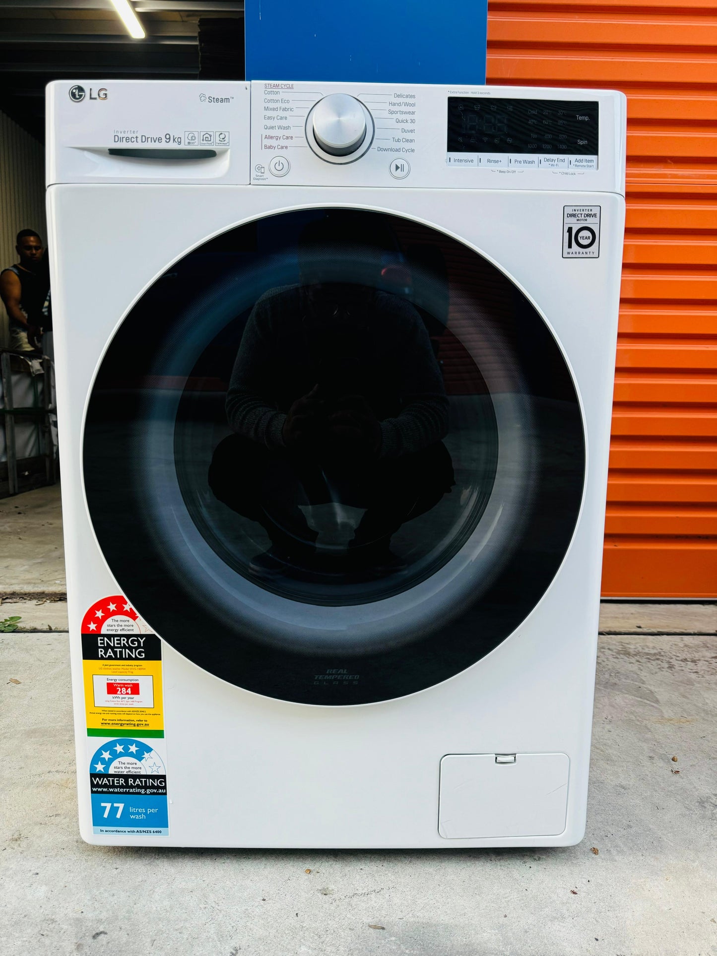 **LG 9KGS FRONT LOADER WASHING MACHINE**