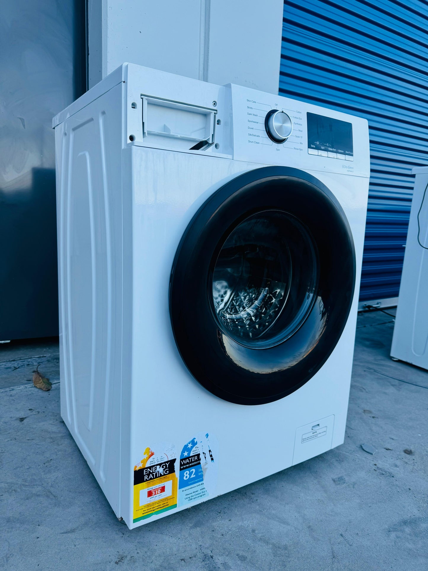 **HISENSE 8KGS FRONT LOADER WASHING MACHINE**