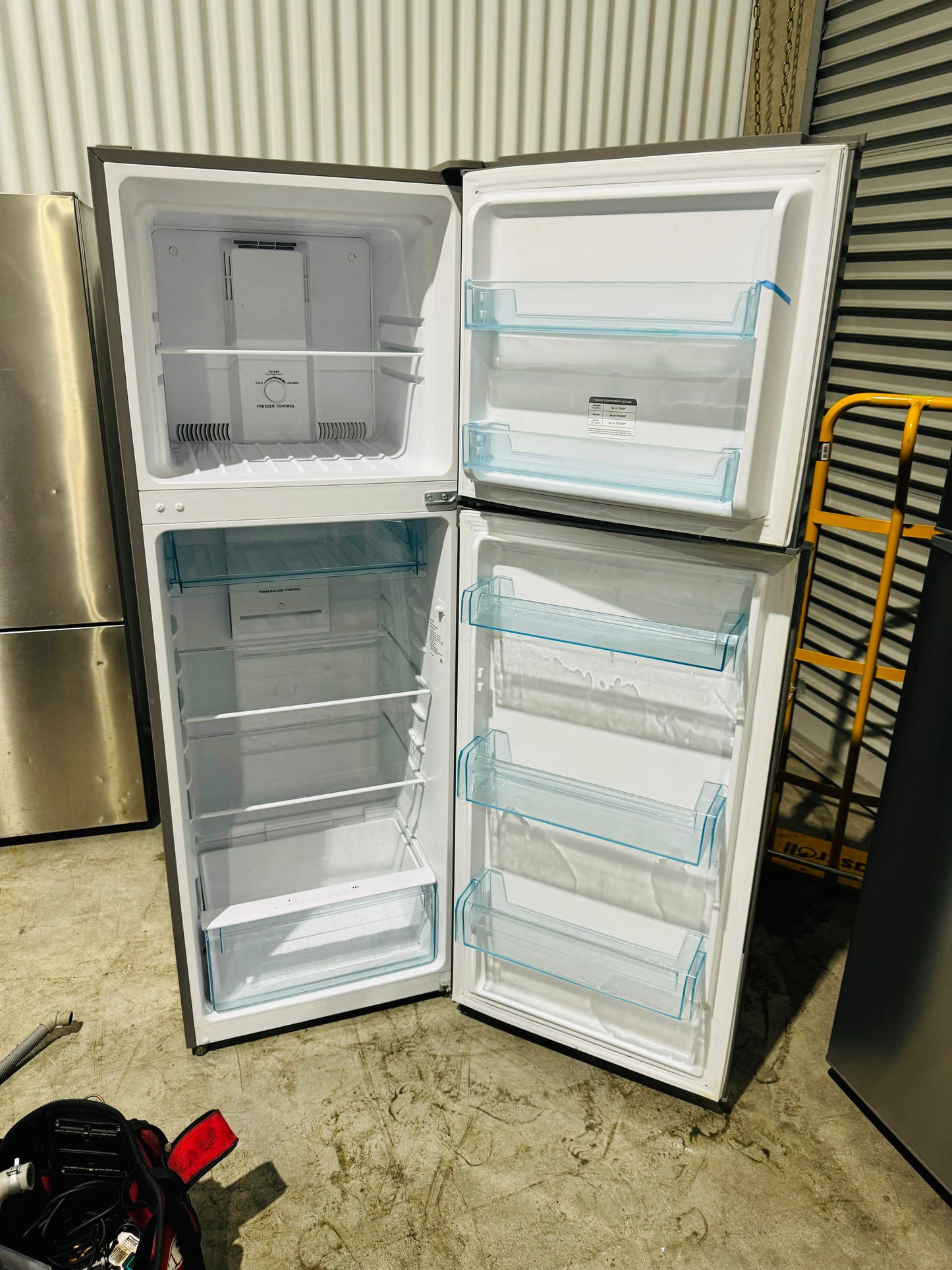 **LEMAIR 366 LITRES FRIDGE FREEZER**