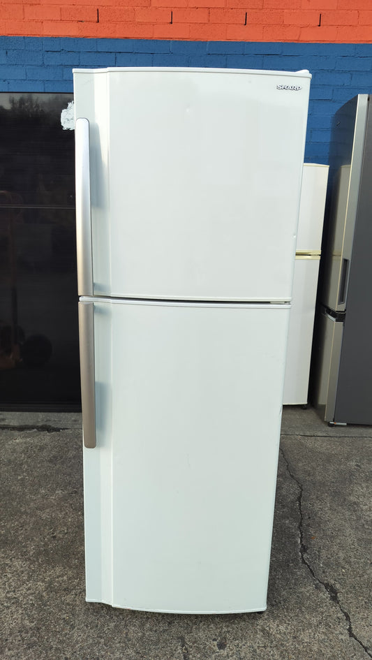 **SHARP 245 LITRES FRIDGE FREEZER**